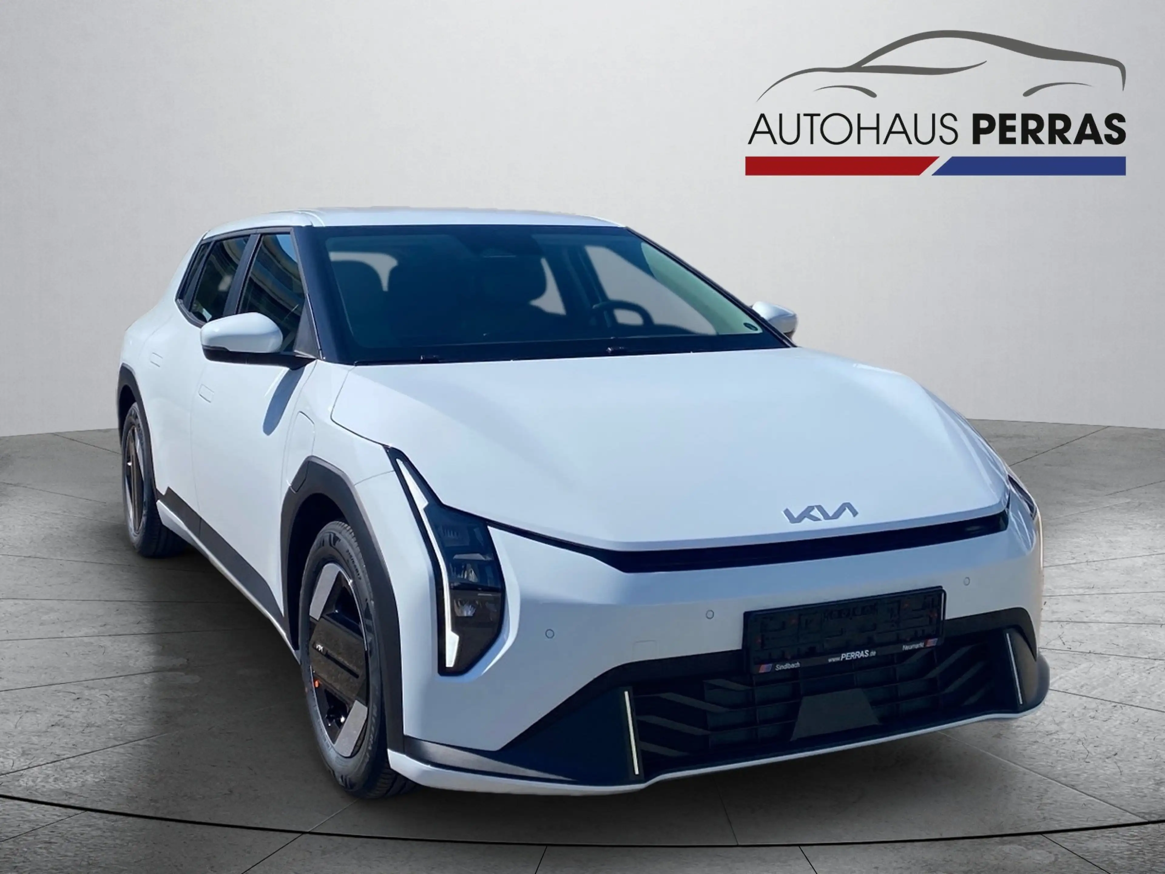 Kia EV4 81 FWD AIR WP ACC+Winterp.+LM+PDC+AUT+SpurH — photo 7
