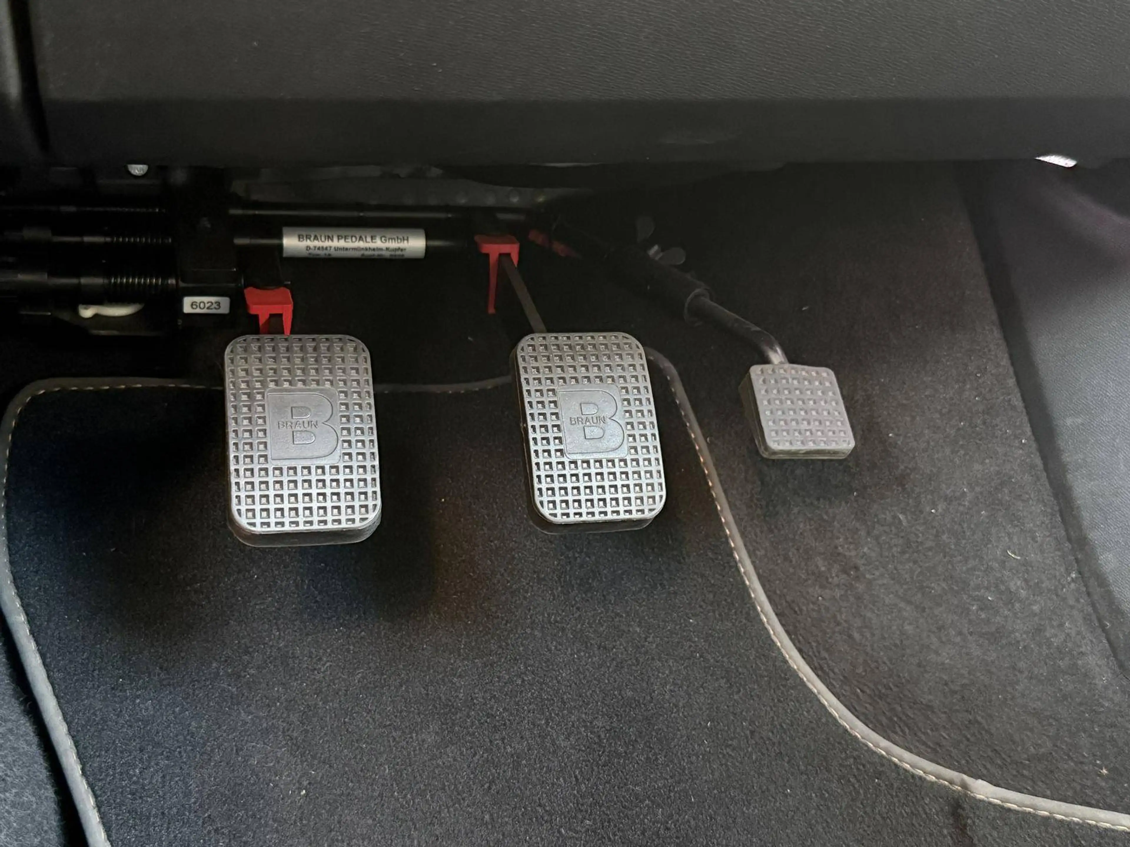 CUPRA Formentor 2.0 TDI 6-Gang- Fahrschulumbau — photo 14