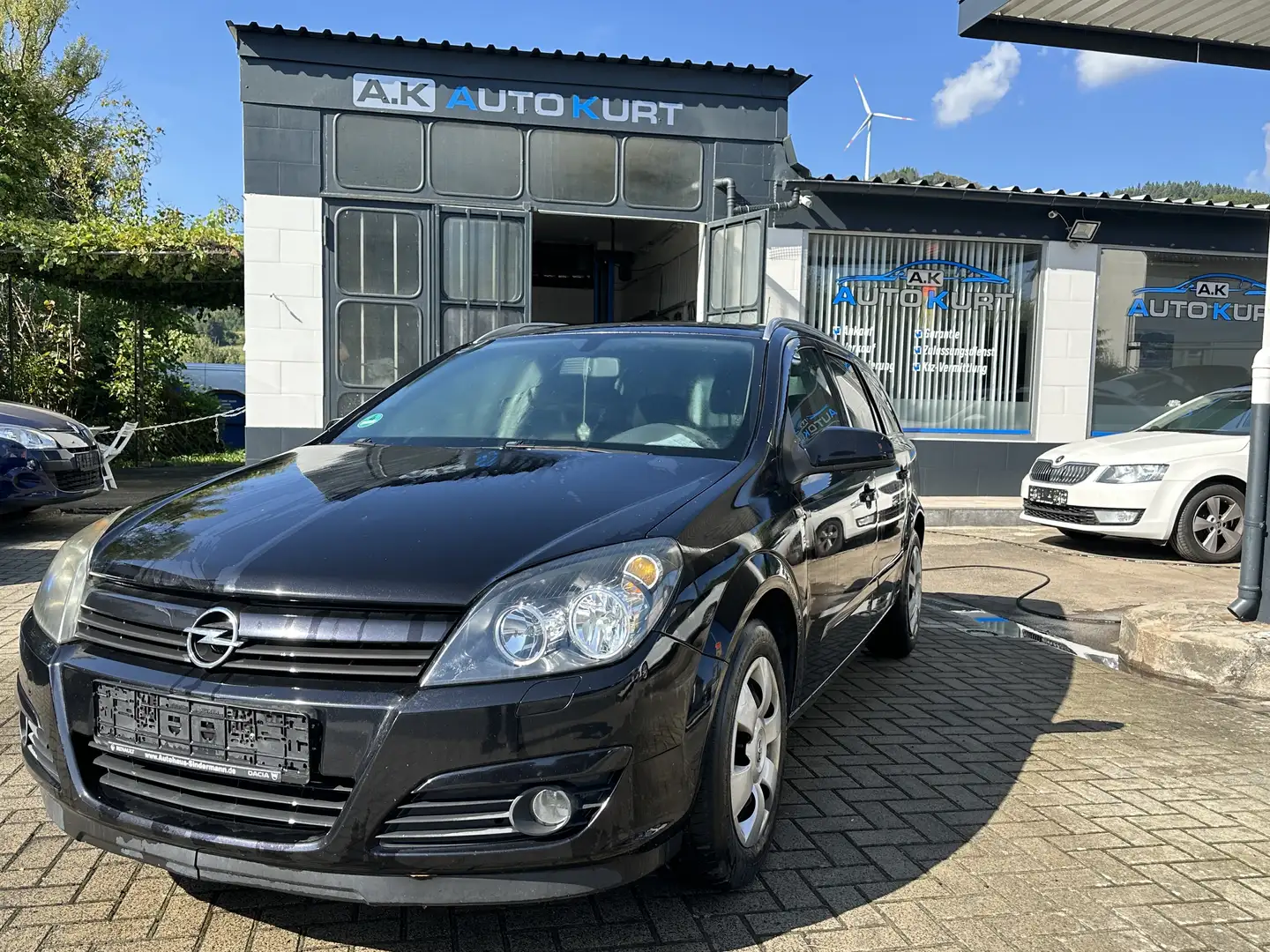 Opel Astra Edition/Klima Schwarz - 1