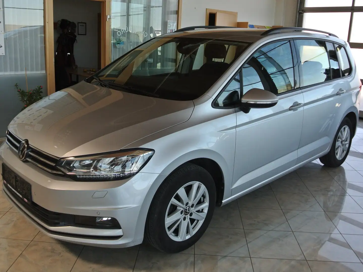 Volkswagen Touran Comfortline 2,0 TDI DSG *LED/LANE/SHZG/NAVI/SIDE* Grau - 1