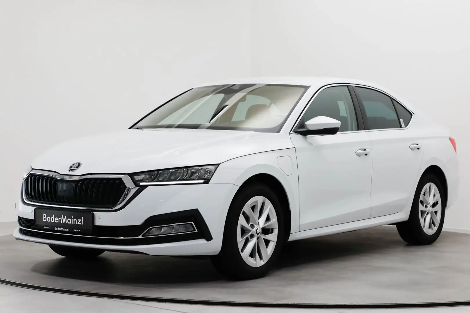 Skoda Octavia Limousine 1.4 TSI iV DSG Memory HUD ACC Weiß - 2