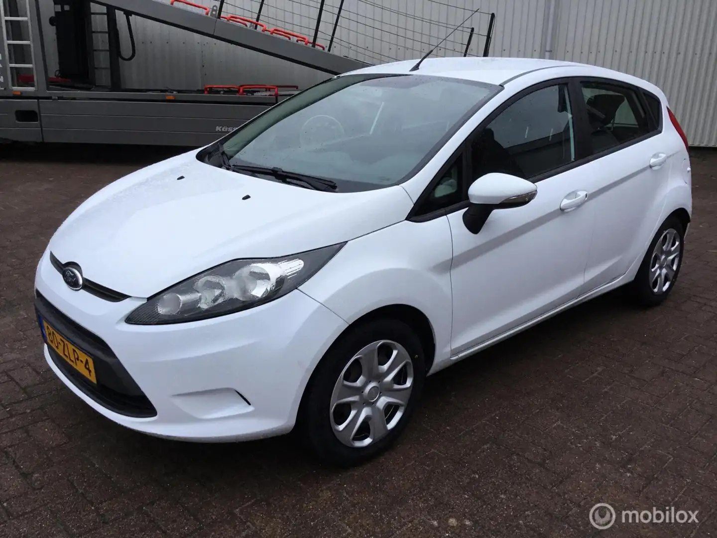 Ford Fiesta 4 cil apk jan 2027 1.25 Weiß - 1