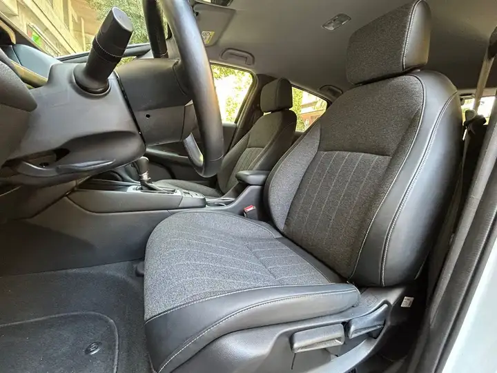Honda Jazz 1.5i-MMD ADVANCE 2025, foto 27