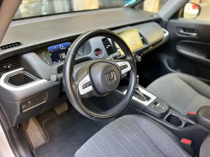 Honda Jazz 1.5i-MMD ADVANCE 2025, foto 25