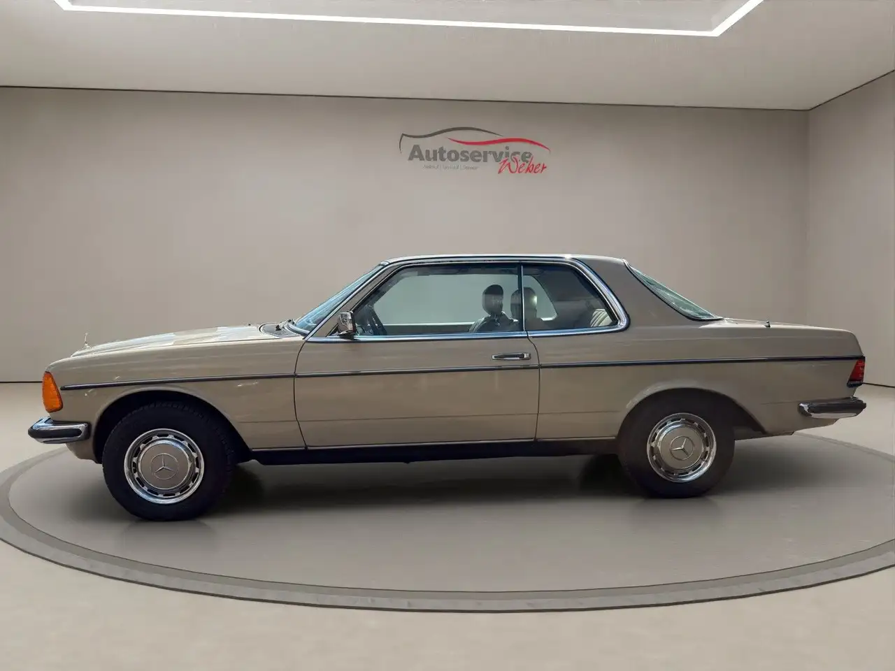 Mercedes-Benz 230 CE Coupe Bj - 1981, foto 2