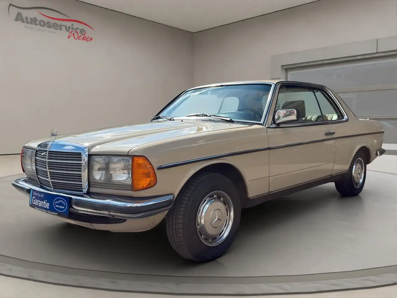 Mercedes-Benz 230 CE Coupe Bj - 1981, foto 1