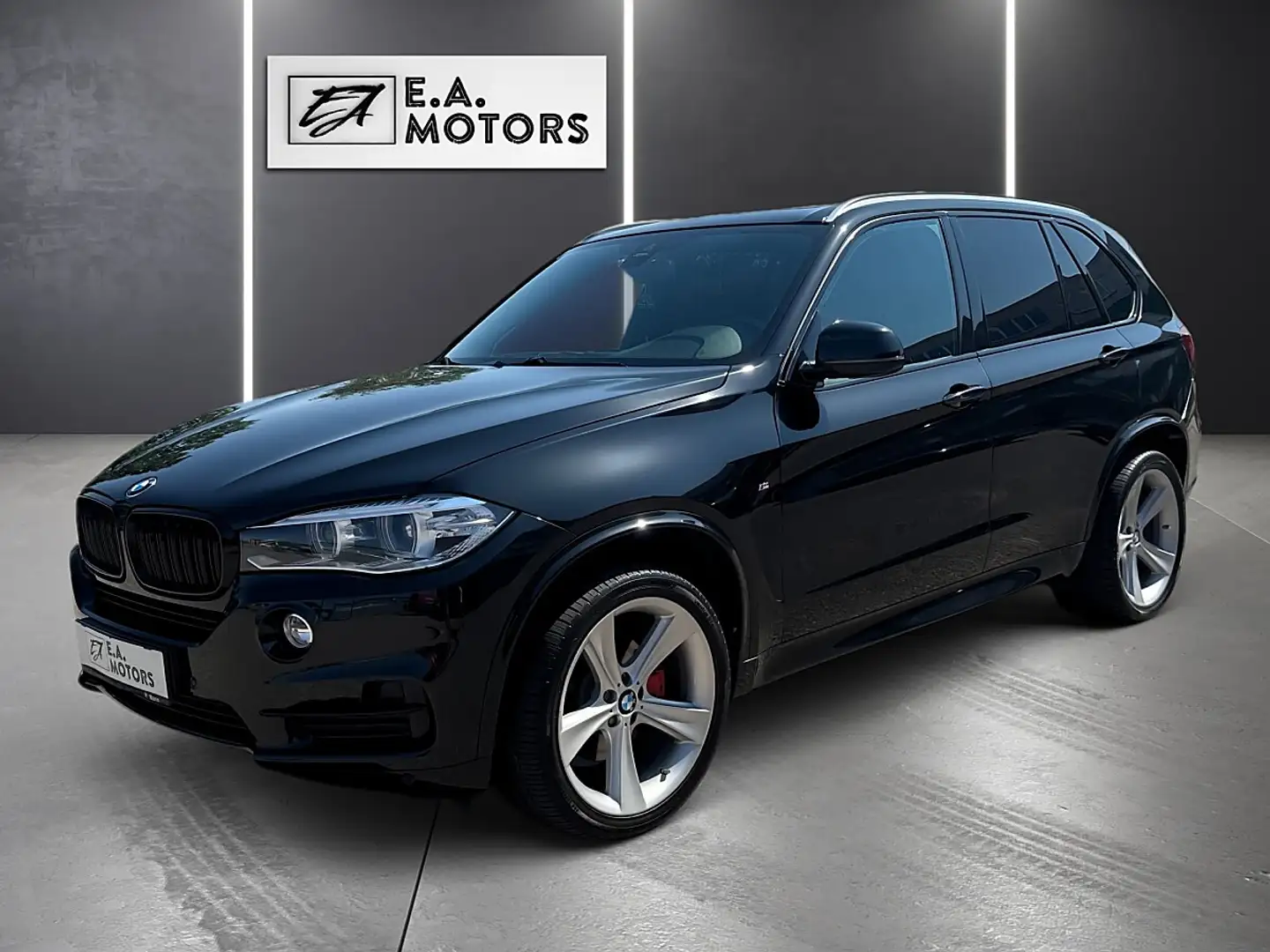 BMW X5 xDrive40d Aut. Schwarz - 1