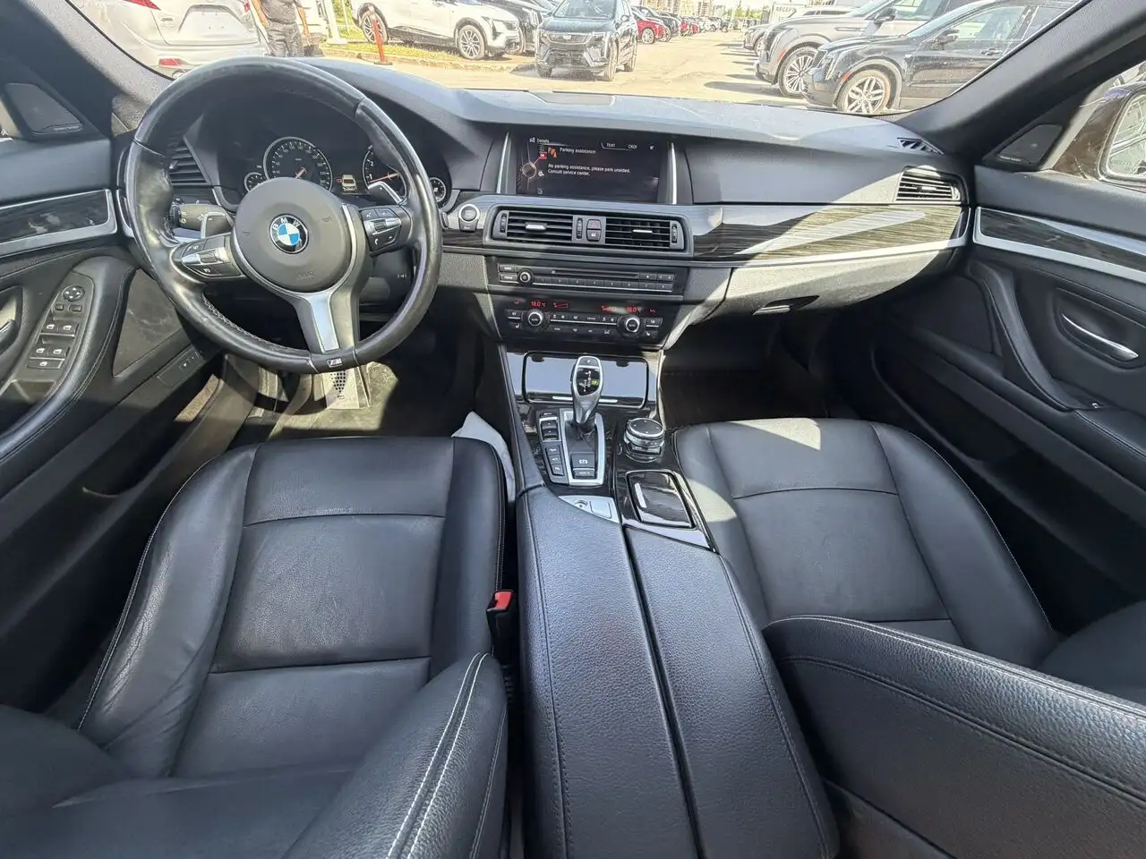 BMW 5 Series снимка BMW 5 Series
