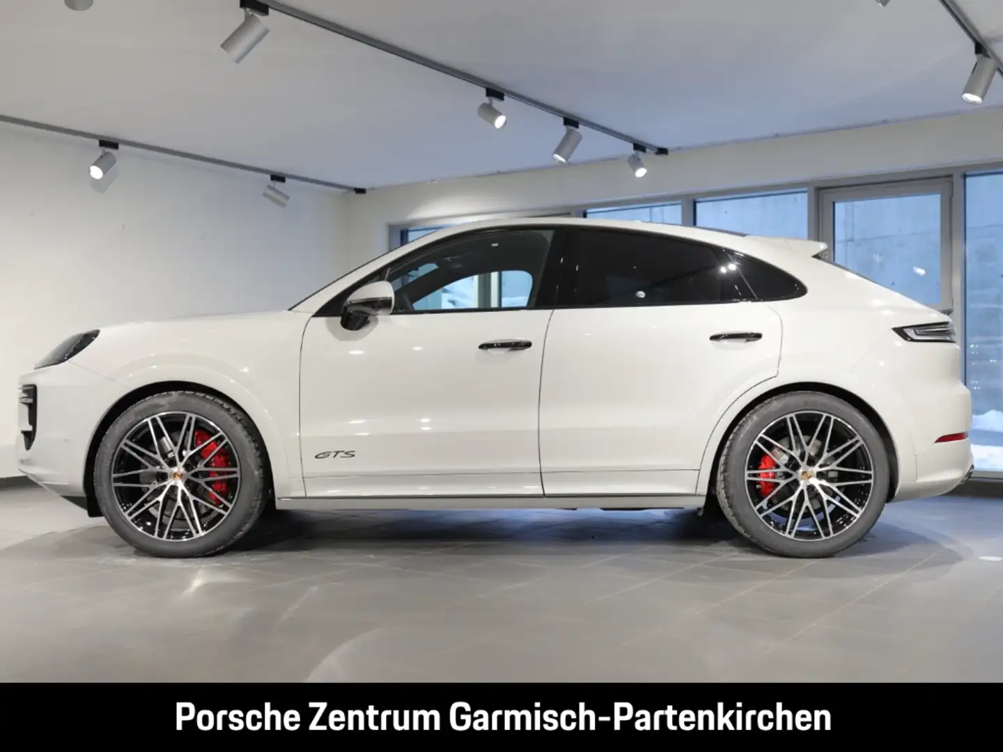 Porsche Cayenne GTS Coupe 360 Kamera StandHZG LenkradHZG Gris - 2