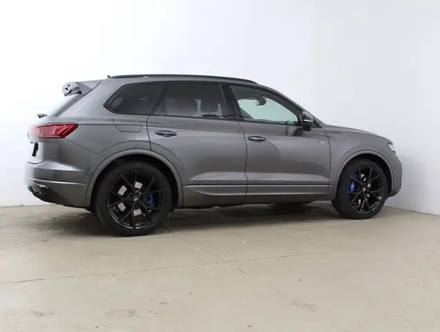 Volkswagen Touareg R eHybrid TSI 4M. Final Edition Ansicht 3