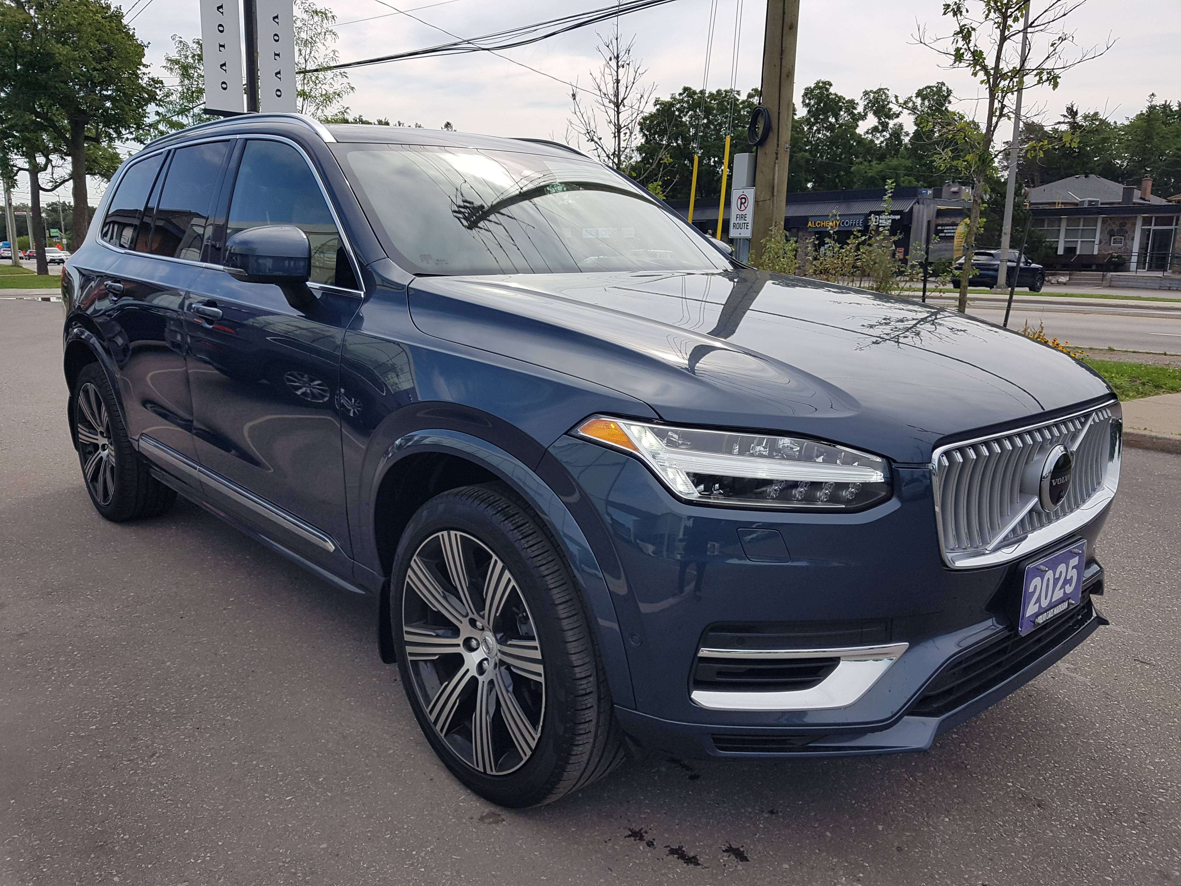 2025 Volvo XC90 T8 AWD Ultra Bright Theme 7-Seater — снимка 1