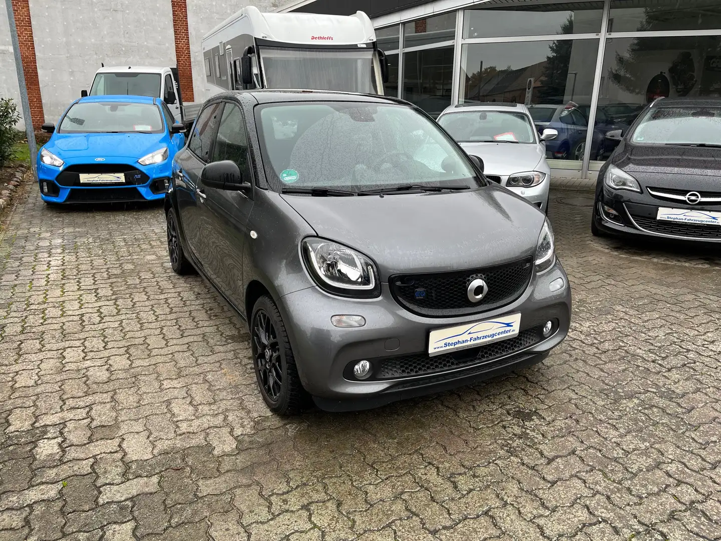 smart forFour electric drive / EQ Passion mit Sleek-Style-Paket Fekete - 2