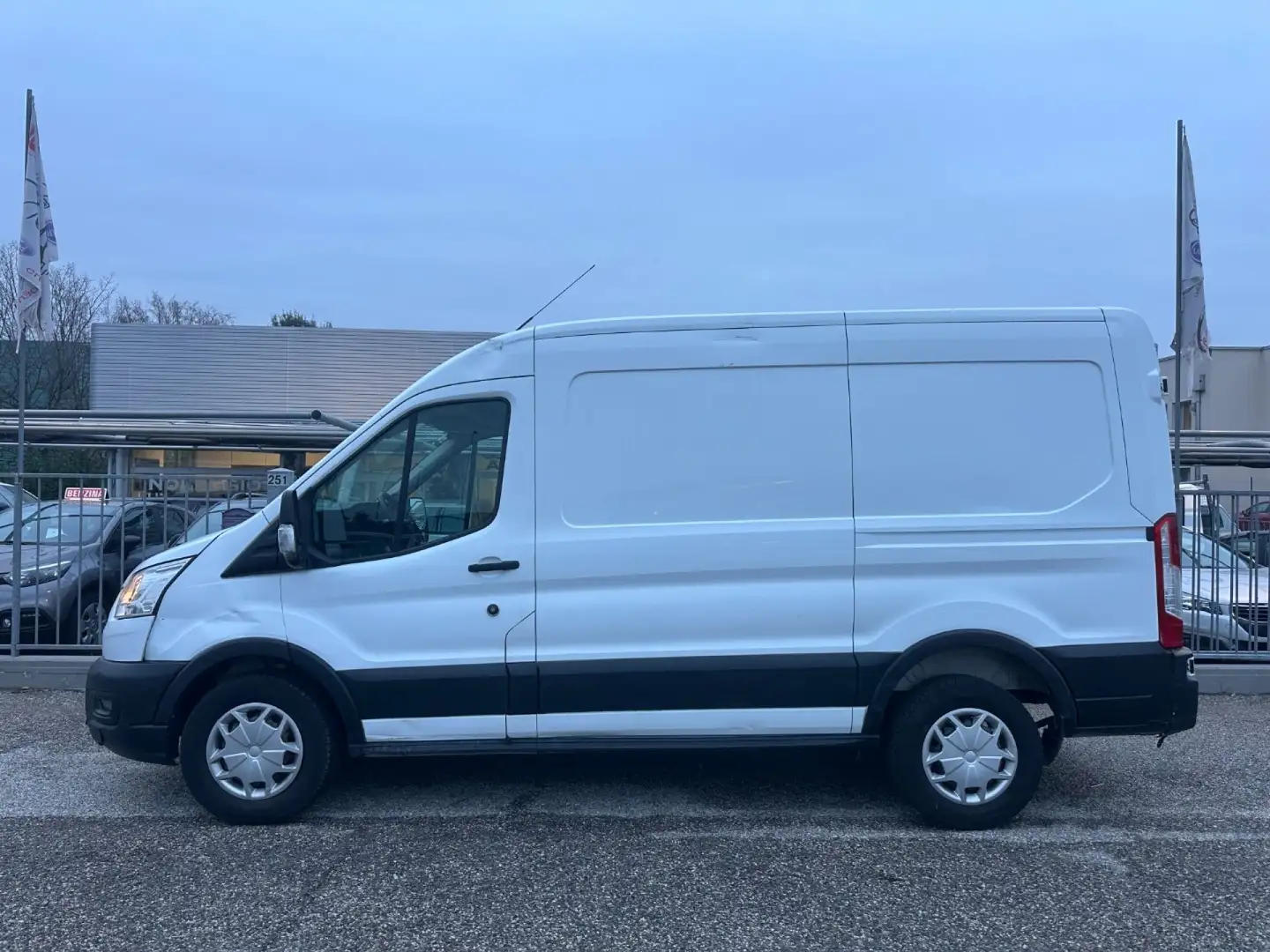 Ford Transit L2-H2 2.0TDCi EcoBlue 170 aut. Furgone Trend Bianco - 1