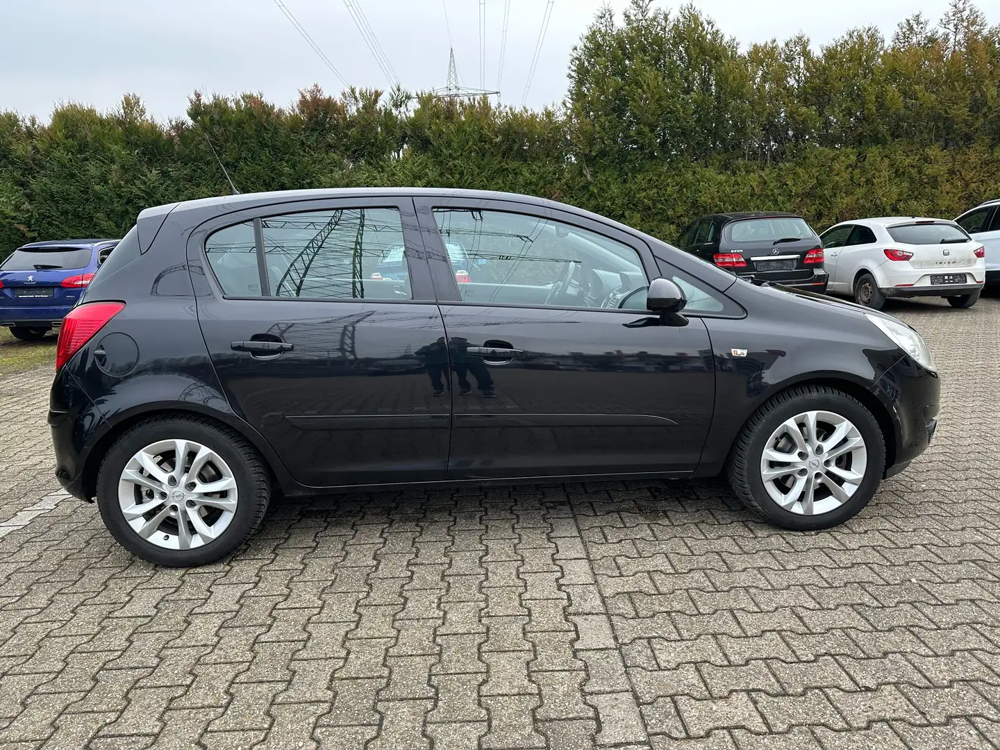 Opel Corsa 1.7 CDTI Sport, 125 PS,Tempomat,Klima, Top Zustand Schwarz - 2