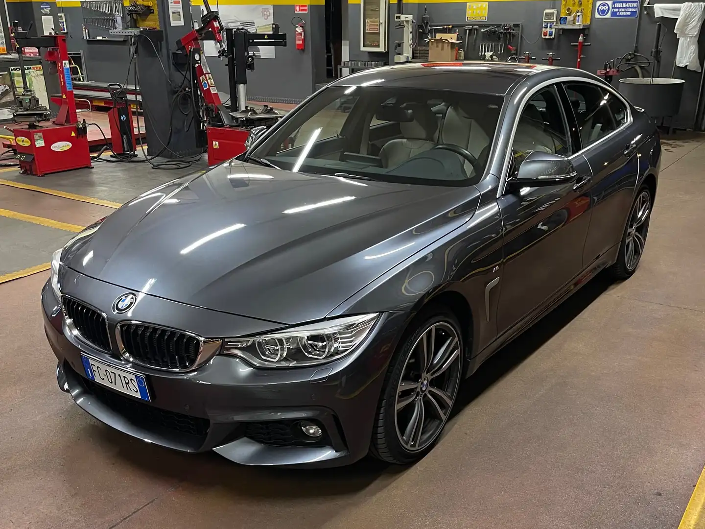 BMW 435 Serie 4 F36 Gran Coupe 435i xdrive Msport Grey - 1