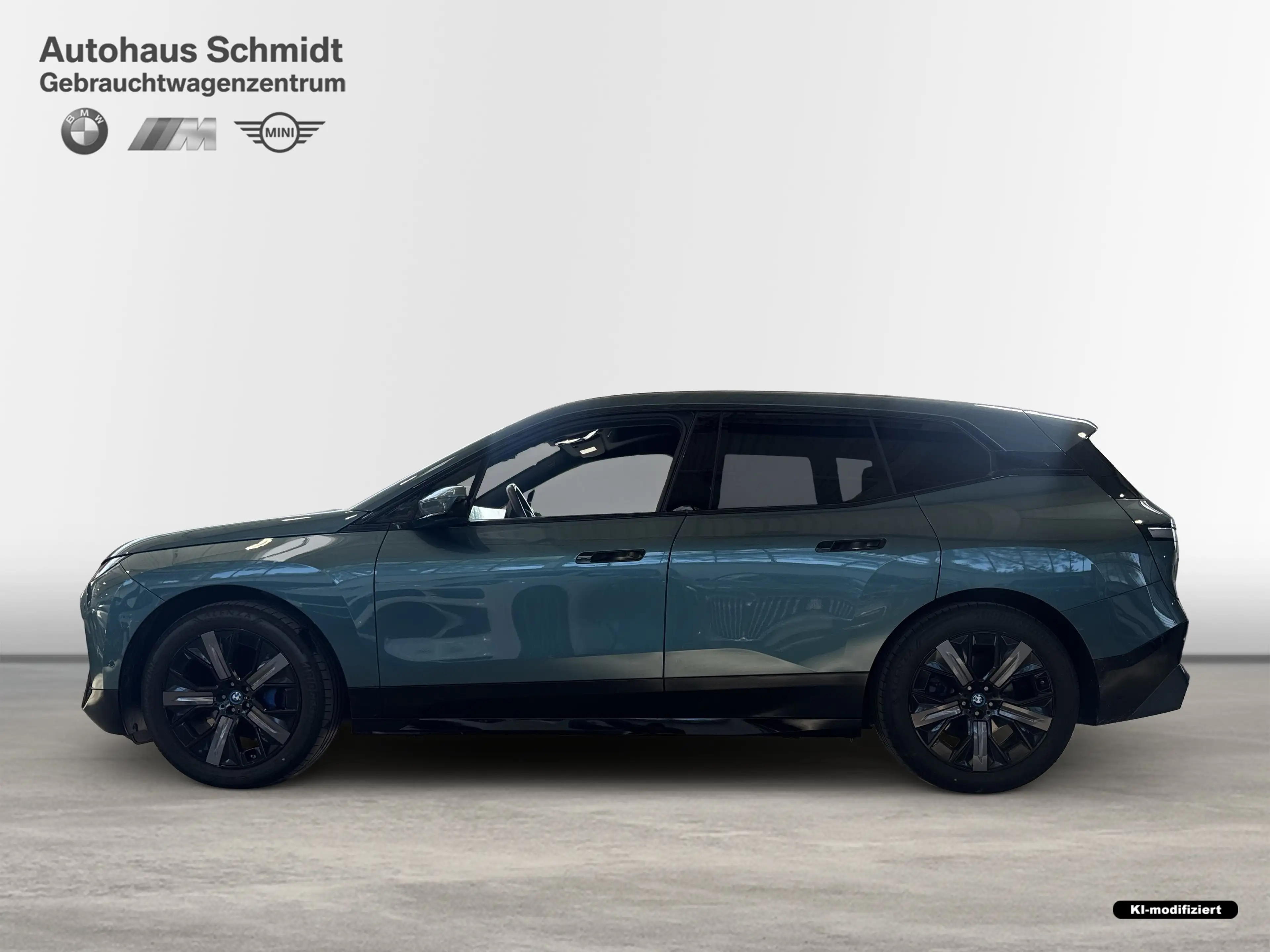 BMW iX xDrive40 *21"*Sportpaket*LC Prof.*HUD*H/K*Pano*AHK — photo 2