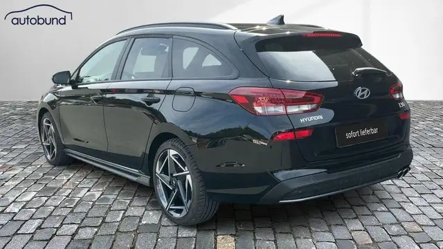 Hyundai i30 view 2