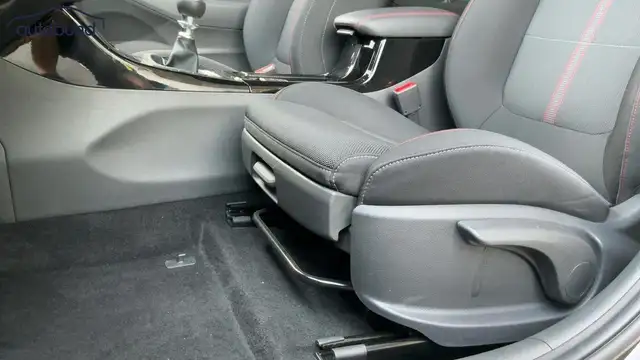 Hyundai i30 view 12