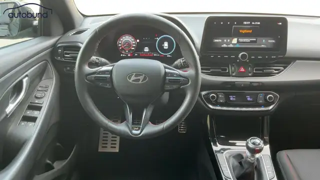 Hyundai i30 view 9