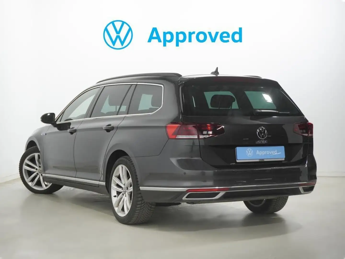 Volkswagen Passat Variant GTE 1.4 TSI e-Power Gris - 2