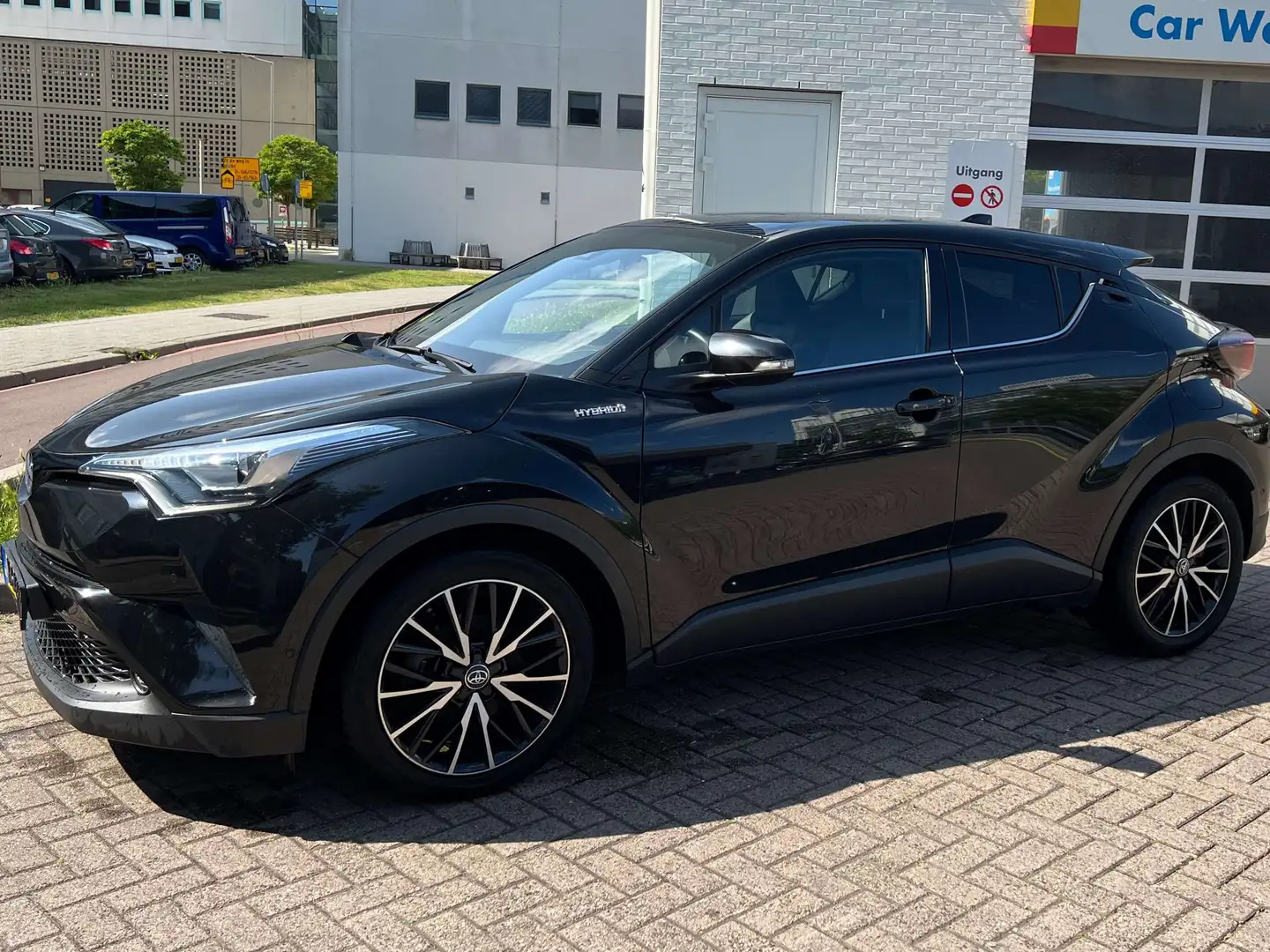 Toyota C-HR C-HR 1.8 Hybrid Executive, Bi-Tone Nero - 2