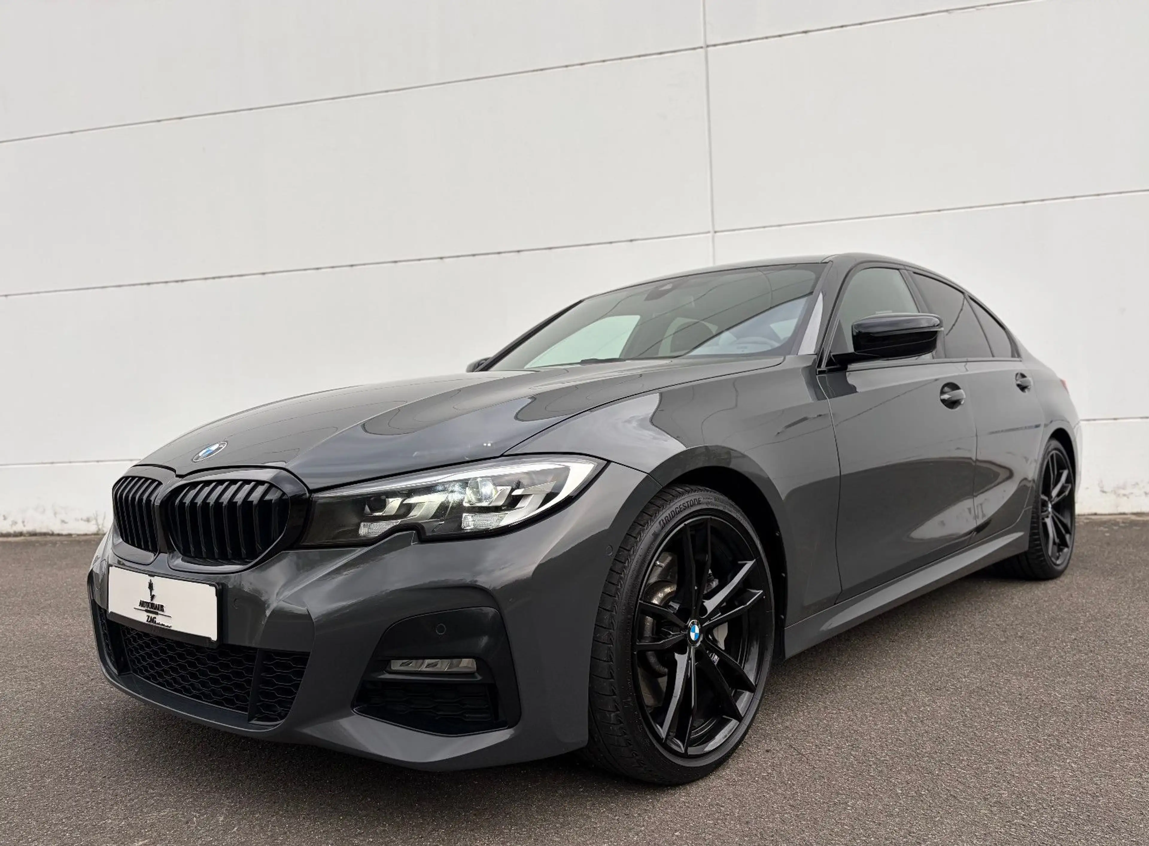 BMW 330 d ///M-SPORT*SHADOW LINE*1.HAND*DRAVIT GRAU* — photo 4