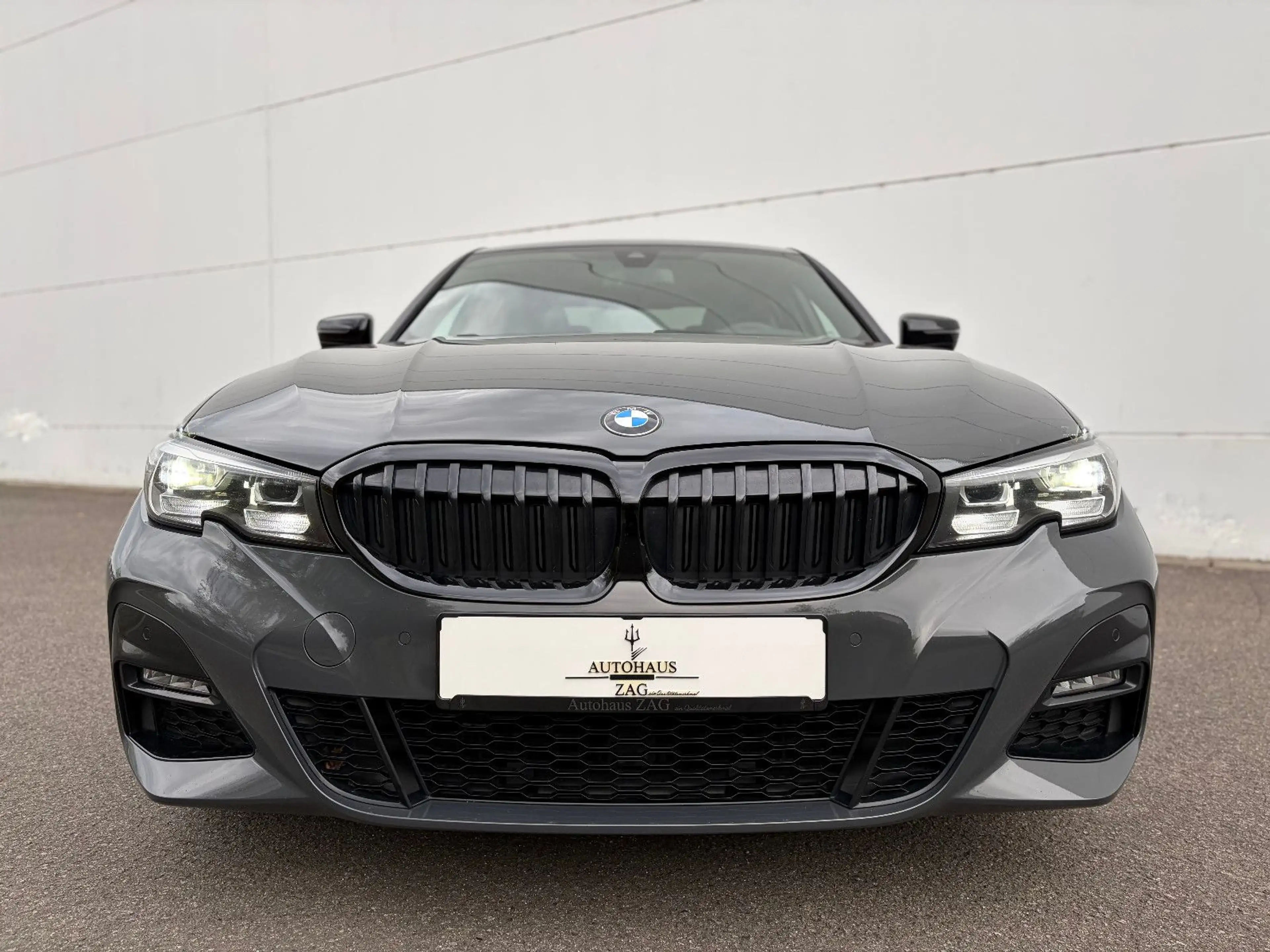 BMW 330 d ///M-SPORT*SHADOW LINE*1.HAND*DRAVIT GRAU* — photo 2