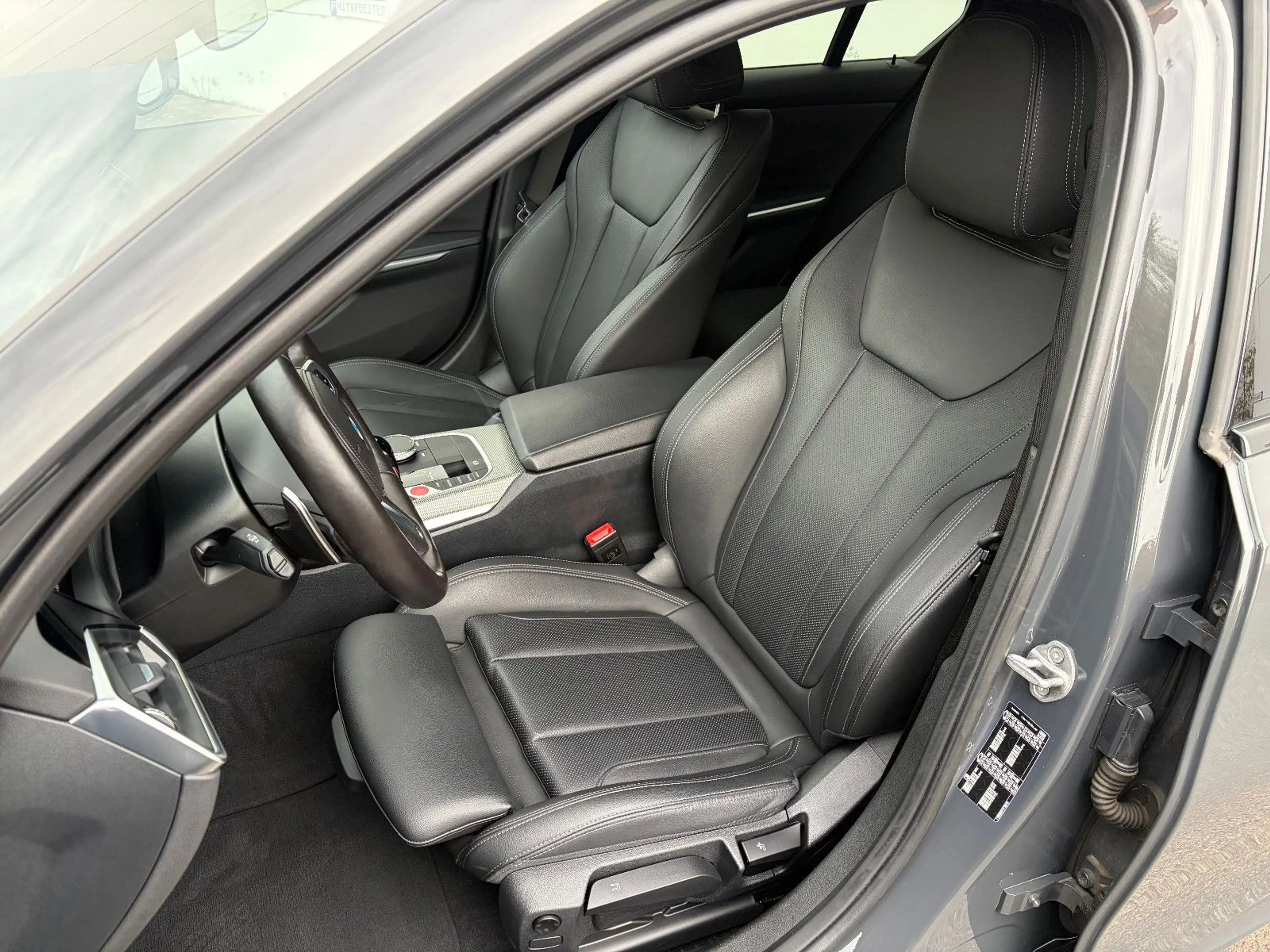 BMW 330 d ///M-SPORT*SHADOW LINE*1.HAND*DRAVIT GRAU* — photo 23