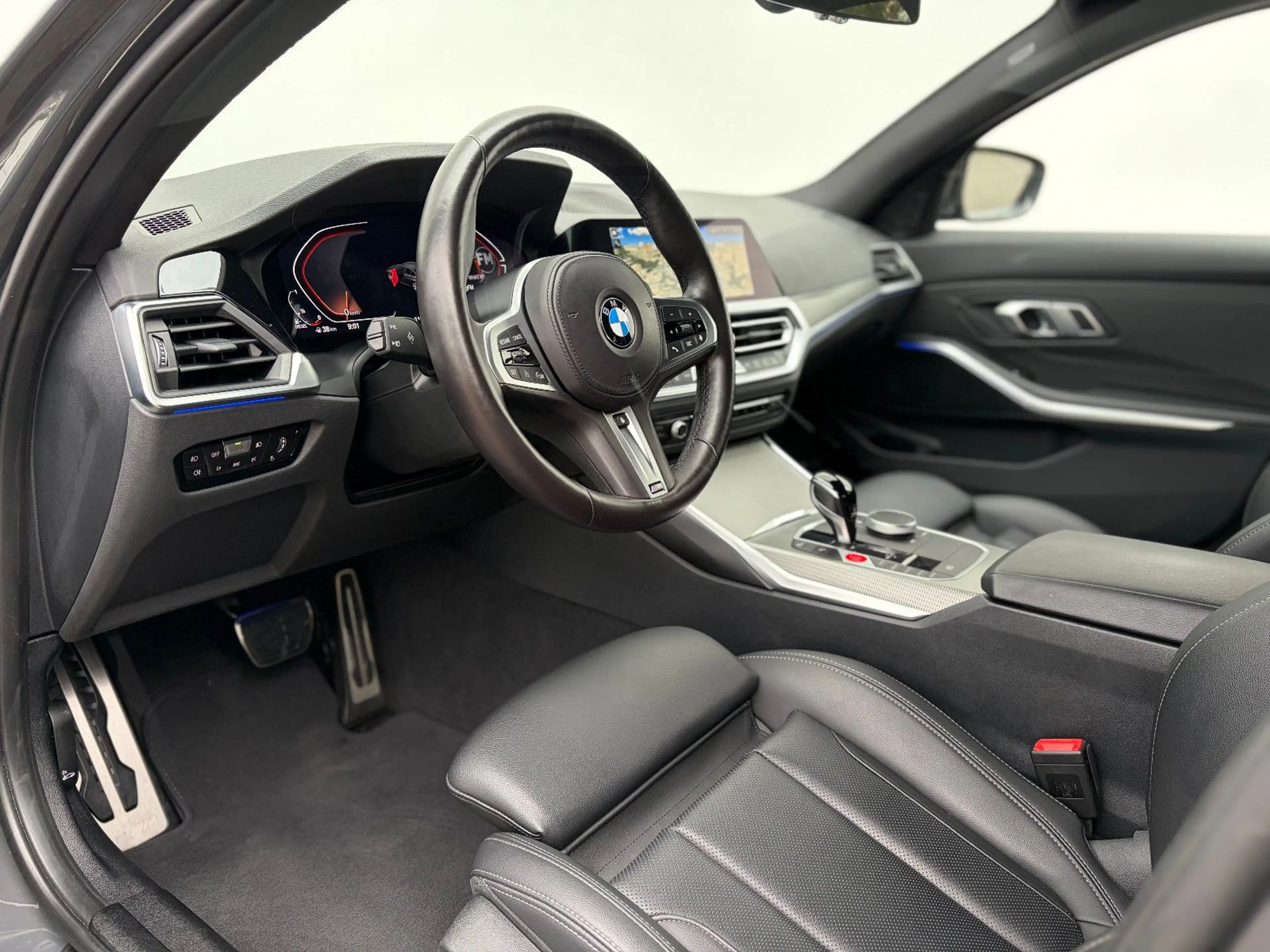 BMW 330 d ///M-SPORT*SHADOW LINE*1.HAND*DRAVIT GRAU* — photo 29