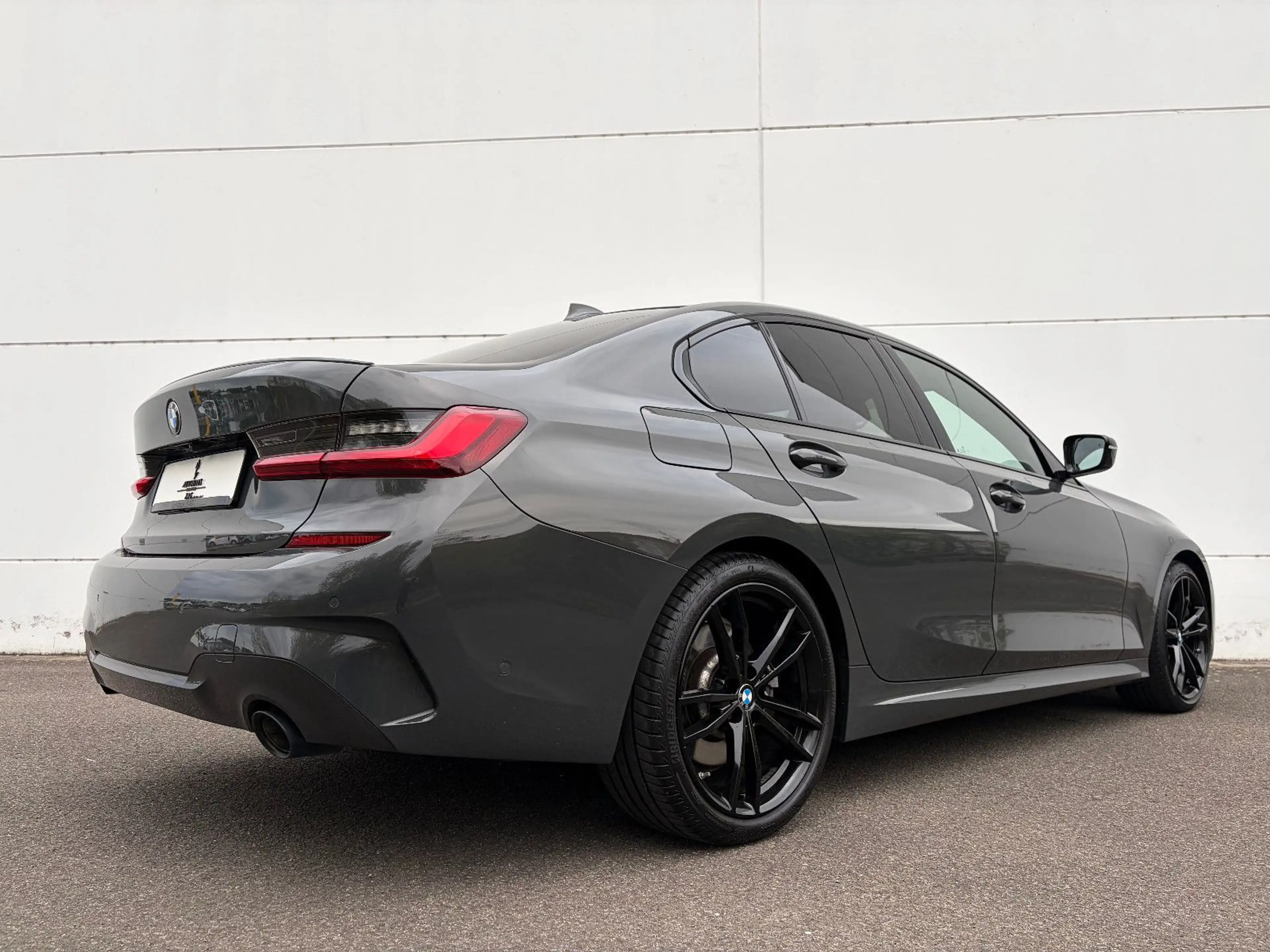 BMW 330 d ///M-SPORT*SHADOW LINE*1.HAND*DRAVIT GRAU* — photo 8