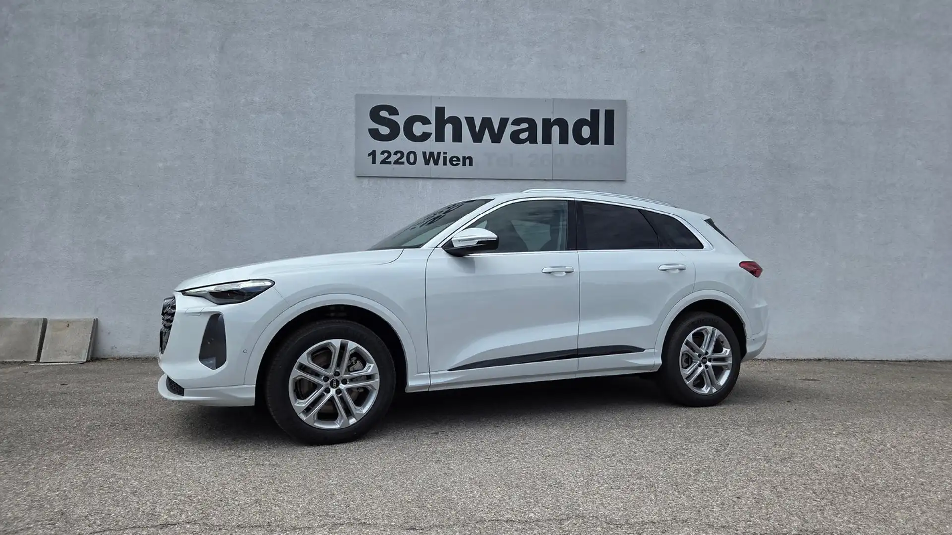 Audi Q5 SUV TDI quattro 150 kW Weiß - 1