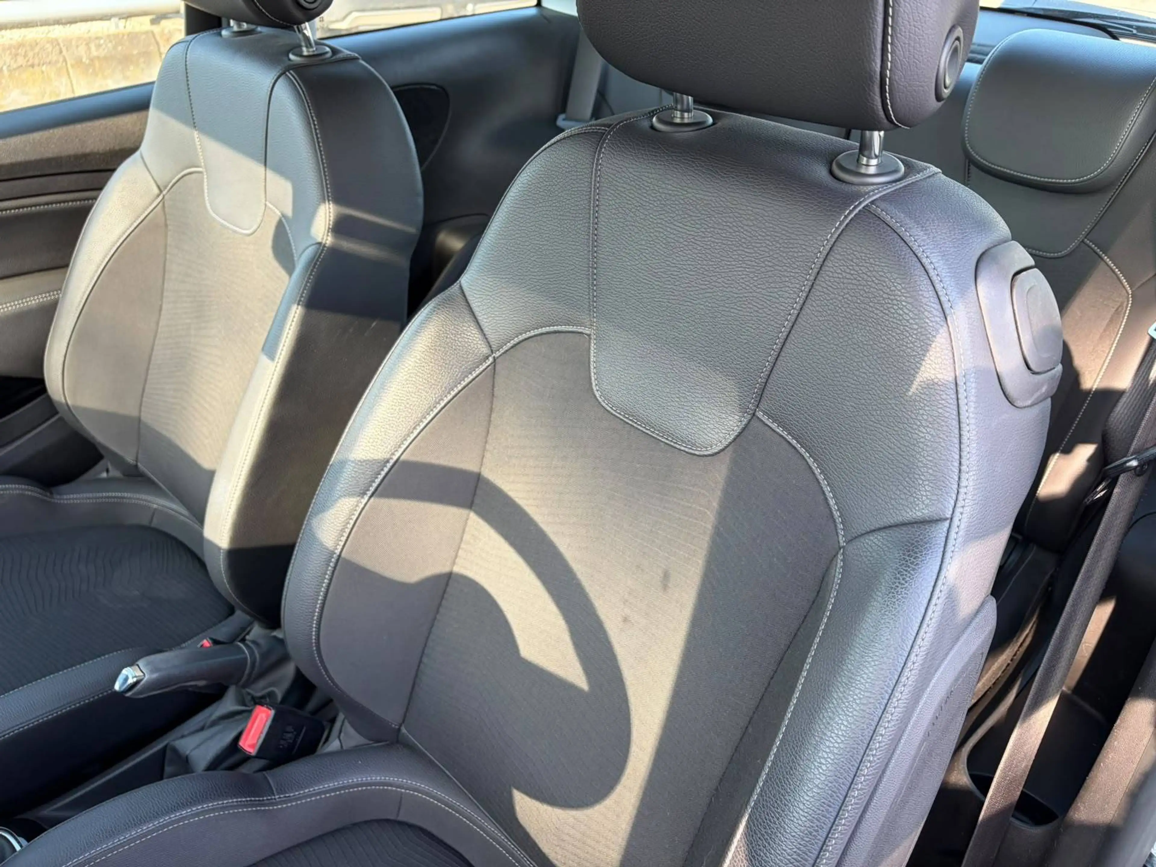 Opel Adam Adam 1.2i Black Jack (EU6.2) — photo 14