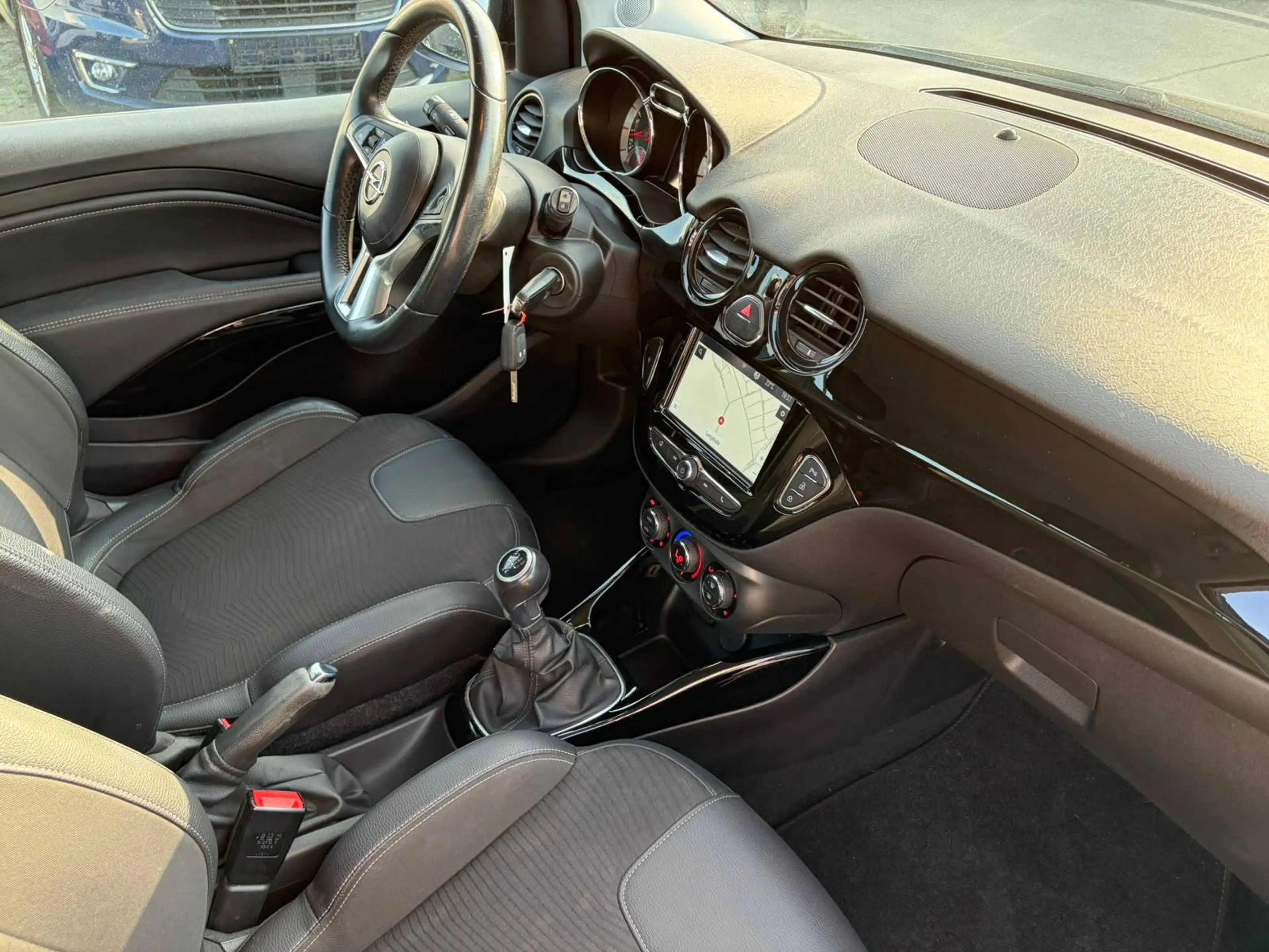 Opel Adam Adam 1.2i Black Jack (EU6.2) — photo 13