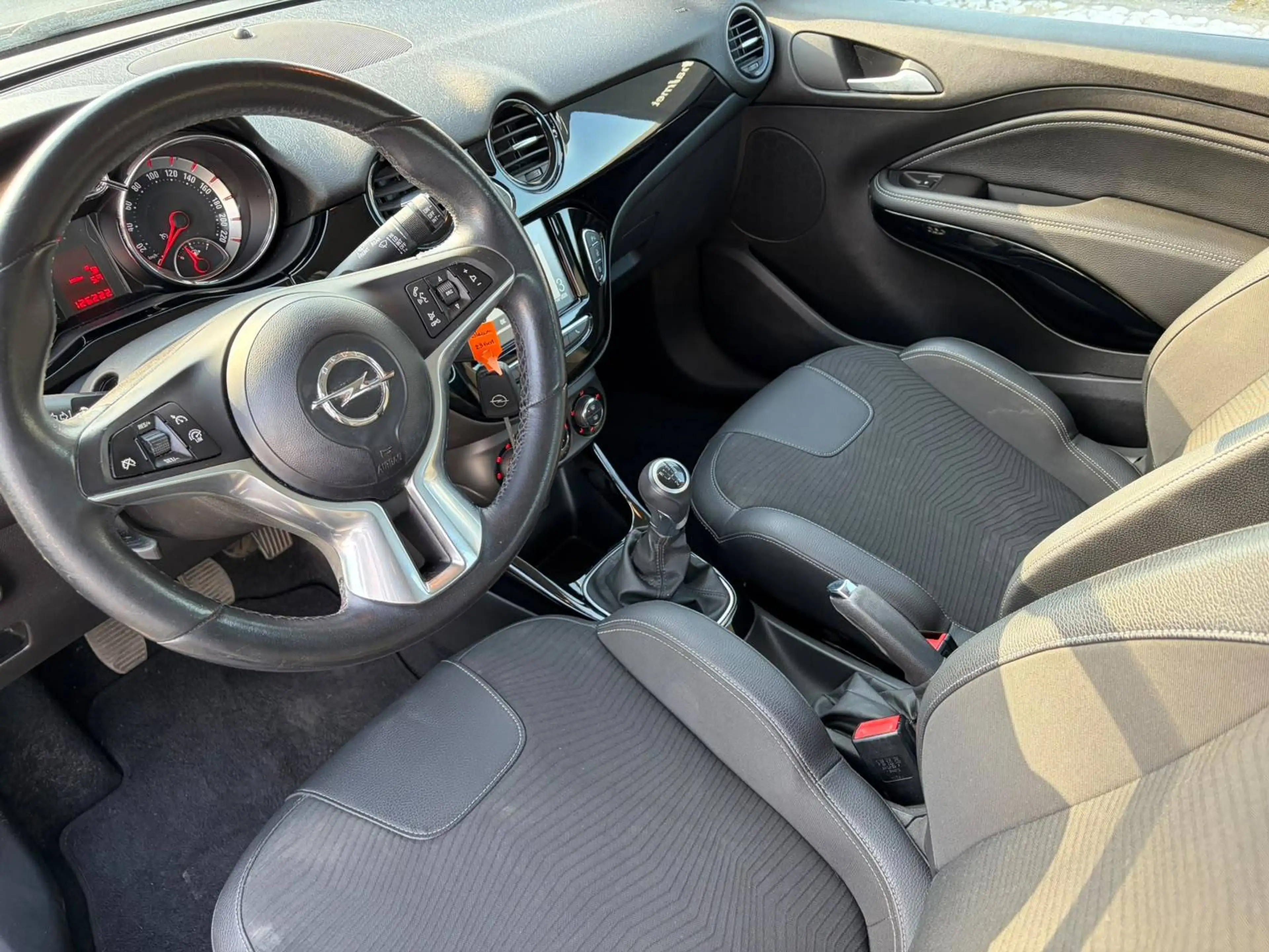 Opel Adam Adam 1.2i Black Jack (EU6.2) — photo 11