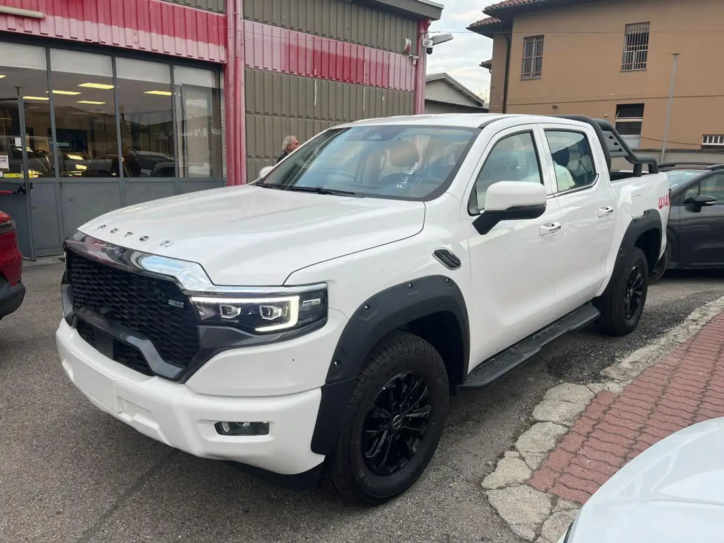 Foton Tunland V9 2.0 vgt turbo 48V Flagship 8at Bianco - 1