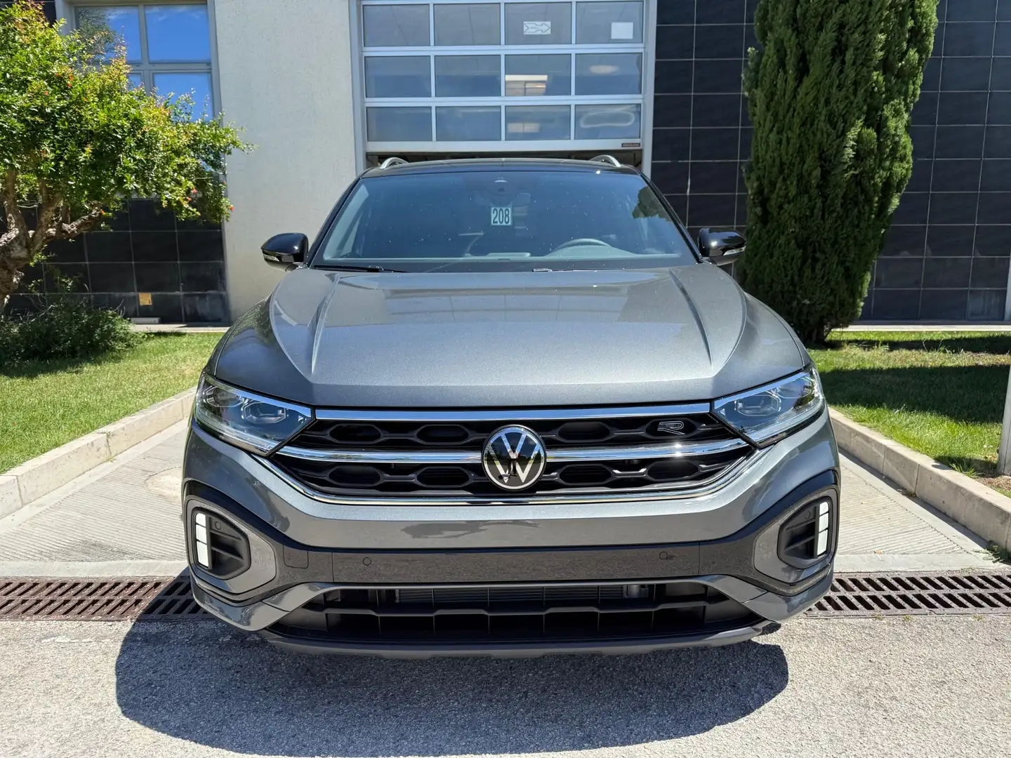 Volkswagen T-Roc 2.0 TDI SCR R-Line Gris - 2