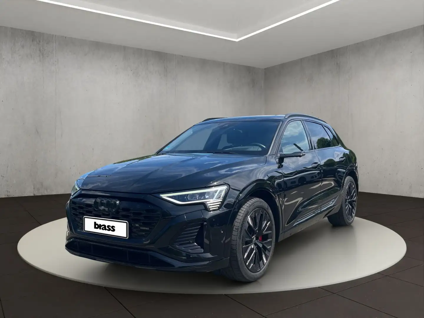 Audi Q8 e-tron S line 55 quattro 300 kW Schwarz - 1