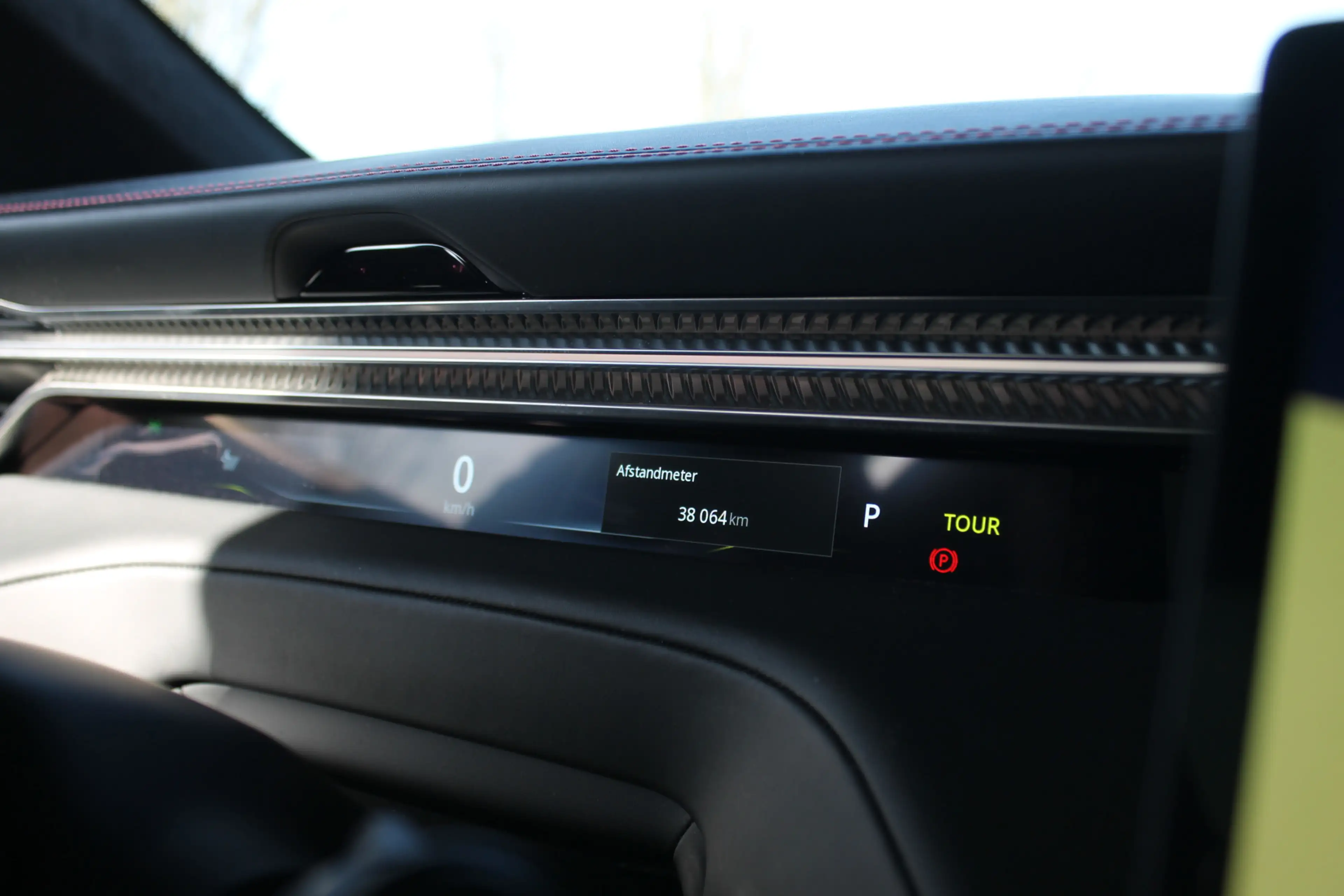 Lotus Eletre EDS 450 4WD 112 kWh — photo 16