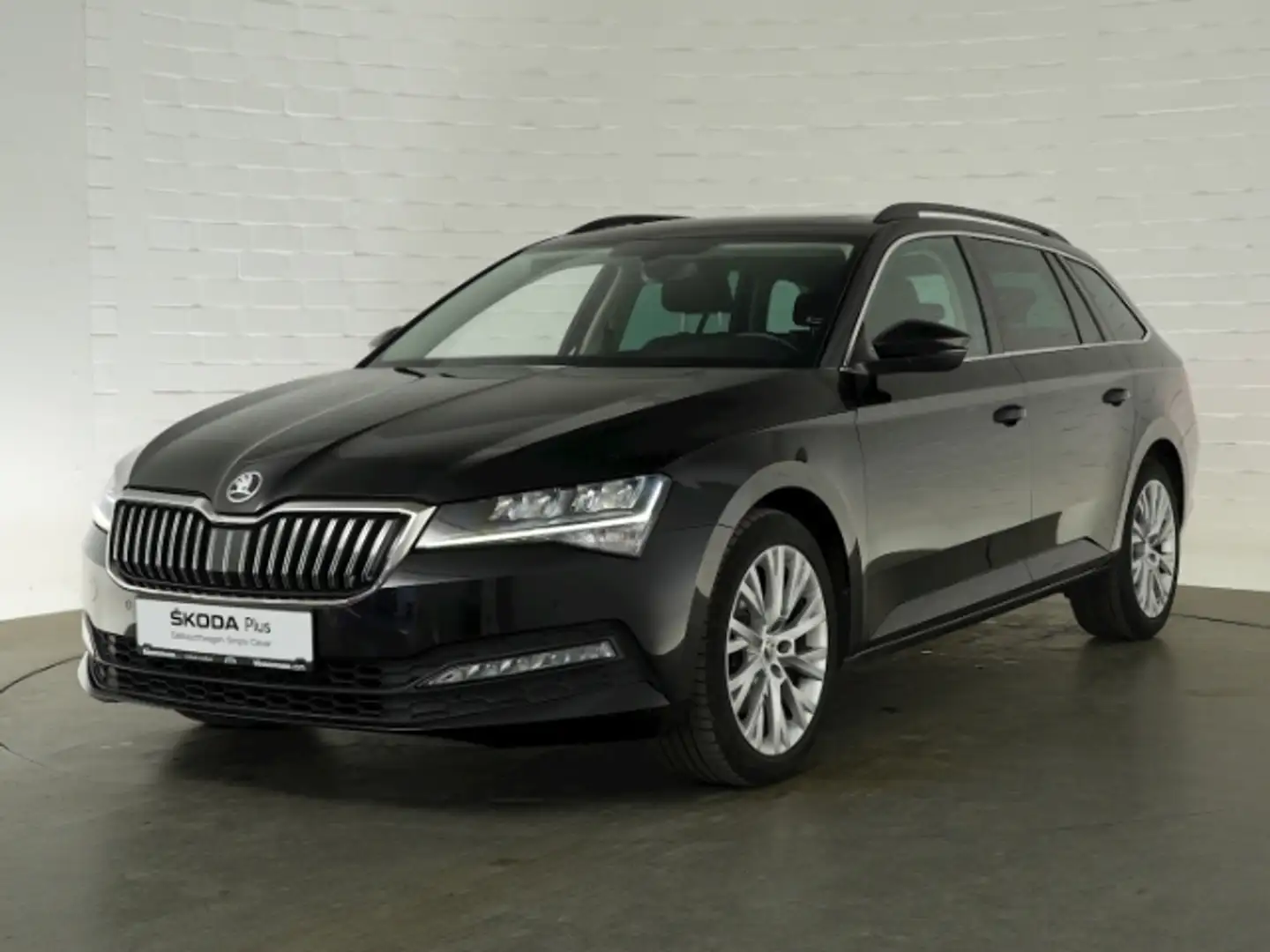Skoda Superb COMBI AMBITION TDI DSG+AHK+PANORAMADACH+KLIMA+SITZ Noir - 2