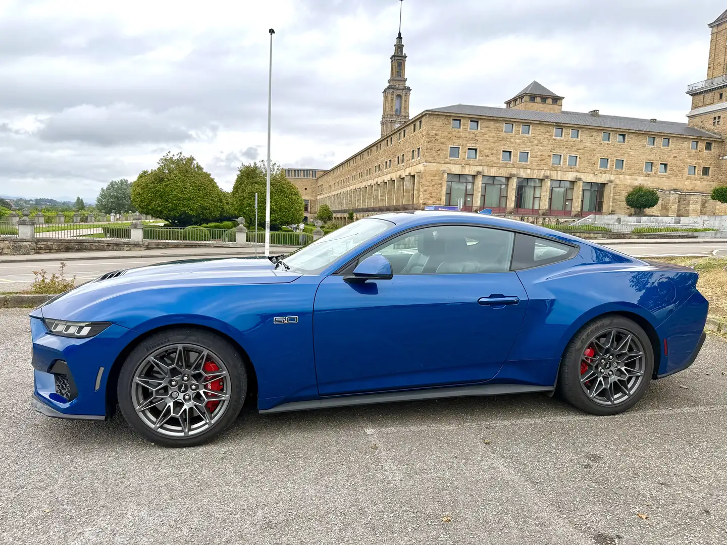 Ford Mustang Fastback 5.0 Ti-VCT GT Aut. - 1