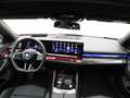 BMW i5 M60 xDrive Touring M-Sport Pro 84 kWh Zwart - thumbnail 13