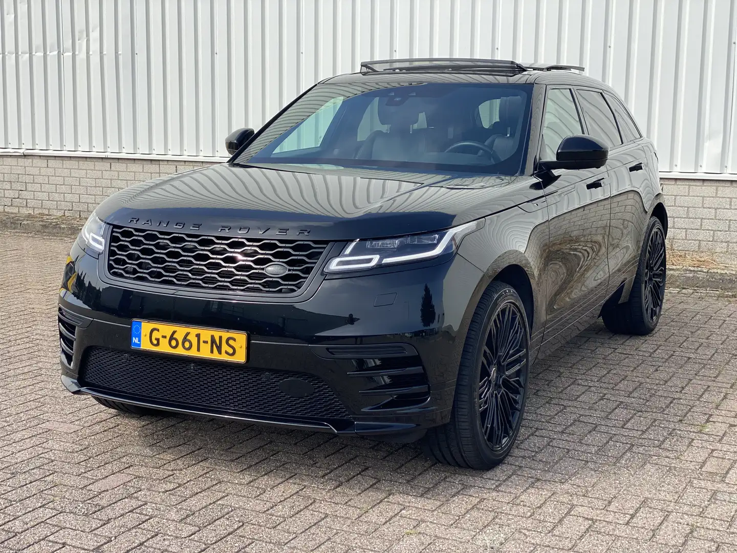Land Rover Range Rover Velar P 250 AWR R-DYNAMIC S 22 inc NL Poramadak Zwart - 1