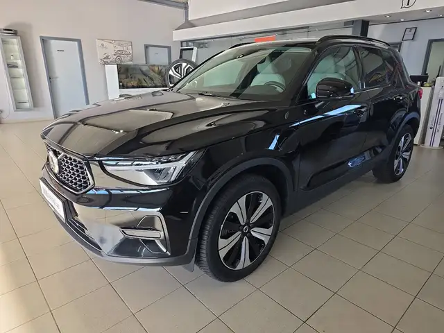 Volvo XC40 T4 Plus Dark Recharge ACC AHK Pano 360°