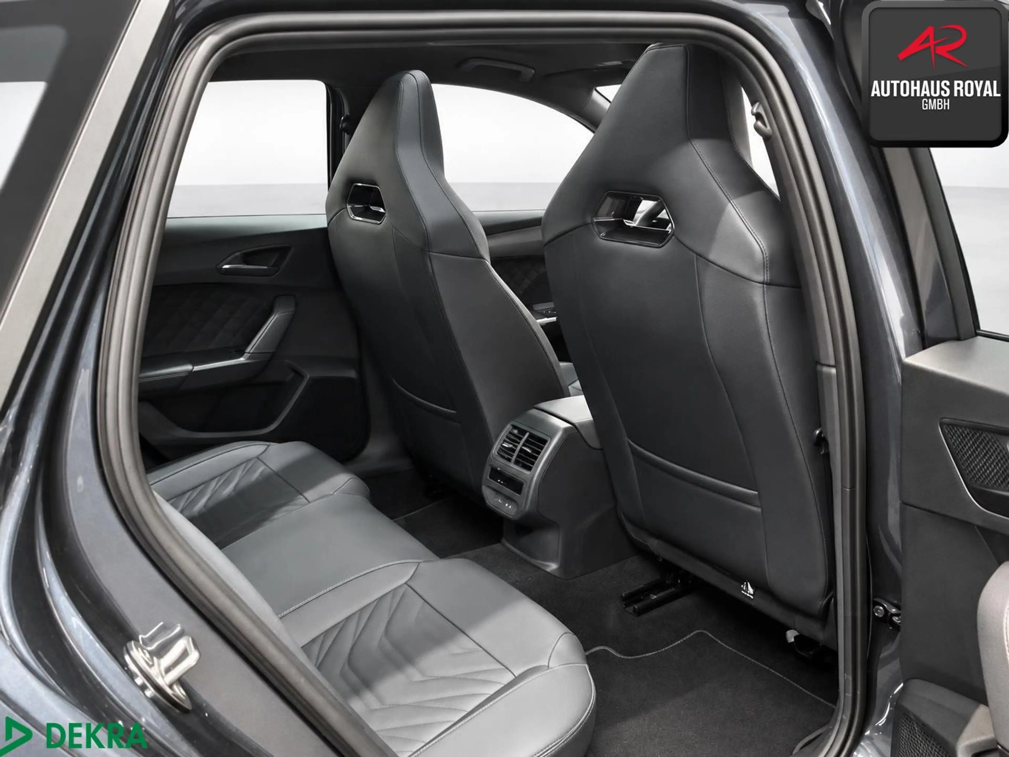 CUPRA Leon ST 1.5 e-Hybrid VZ PANO,MATRIX,MEMORY,KESSY — photo 6