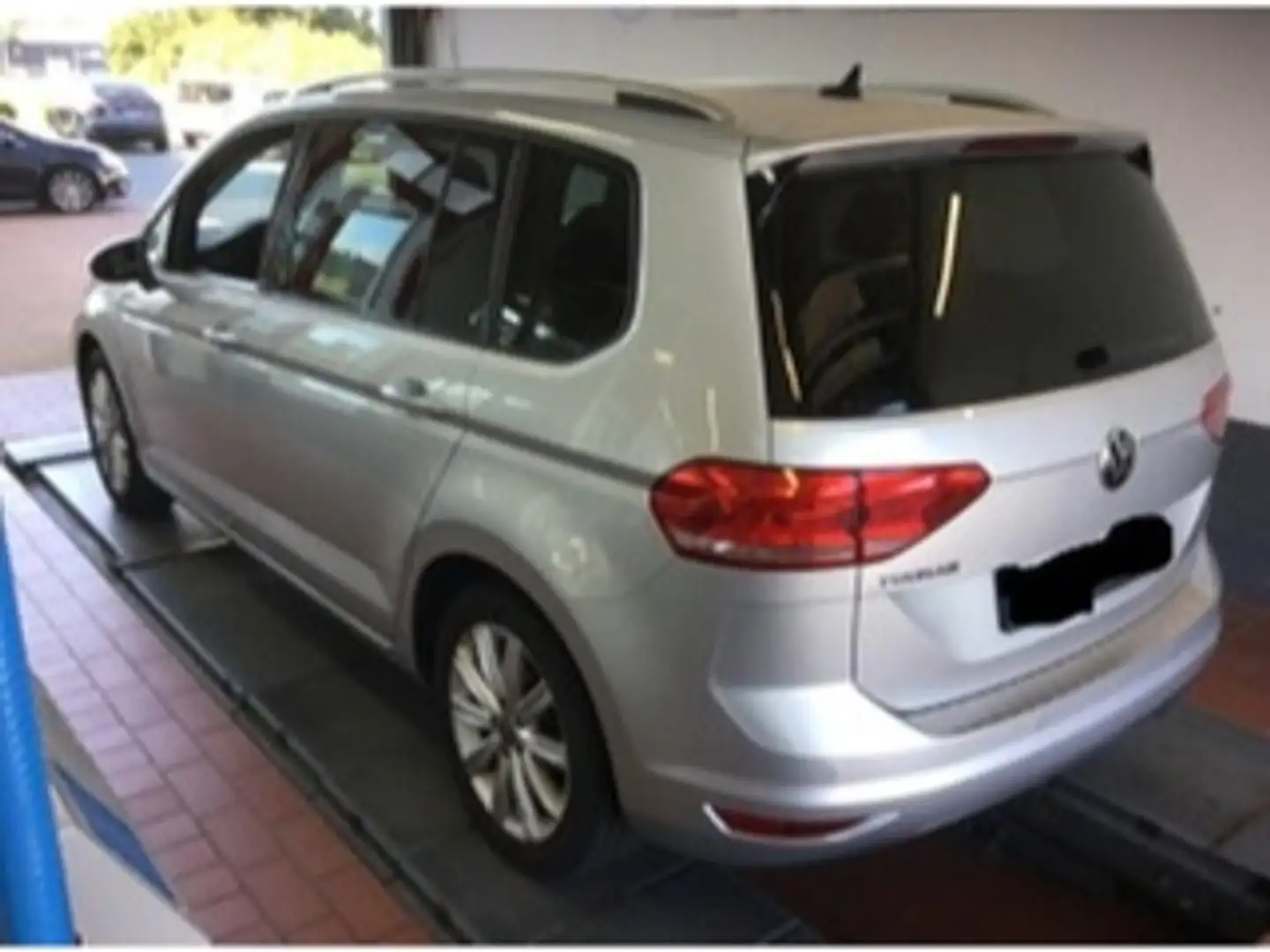 Volkswagen Touran 1.5TSI DSG *United*Navi+3ZKlima+Dynaudio+ACC+PDC+S Silber - 2