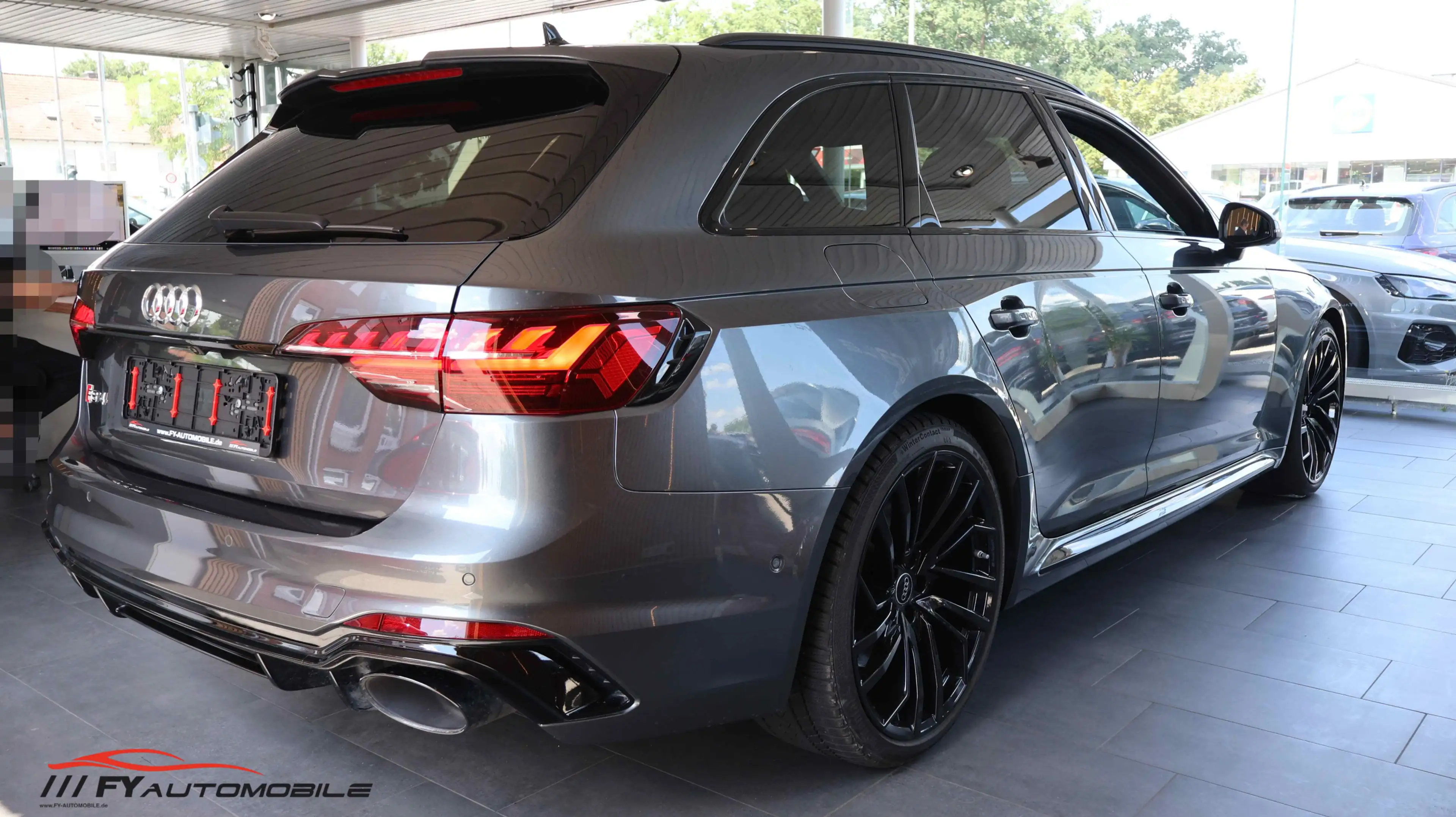 Audi RS4 2.9 TFSI quattro* MATRIX* AHK* 8 X BEREIFT* — photo 11