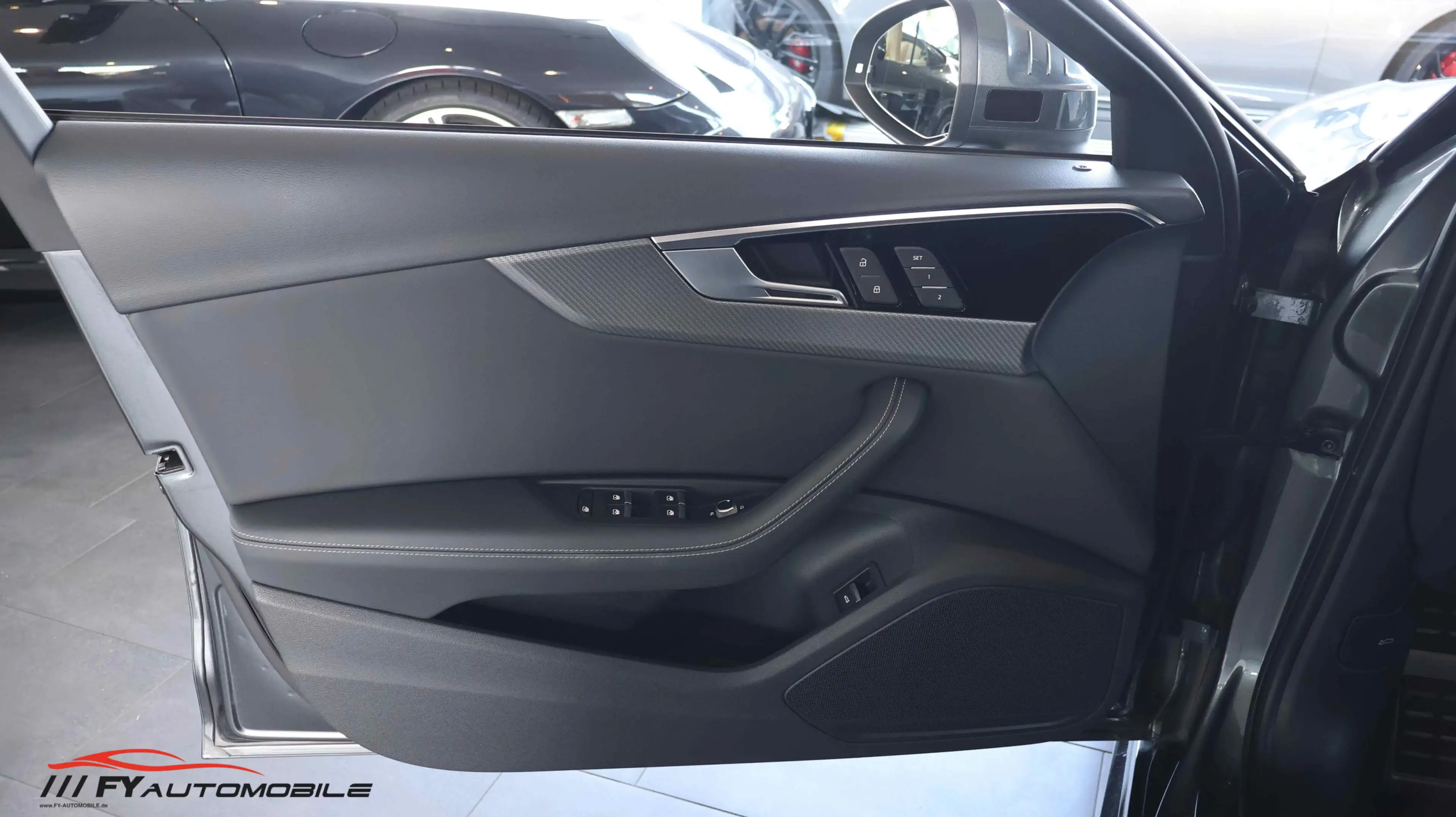 Audi RS4 2.9 TFSI quattro* MATRIX* AHK* 8 X BEREIFT* — photo 15