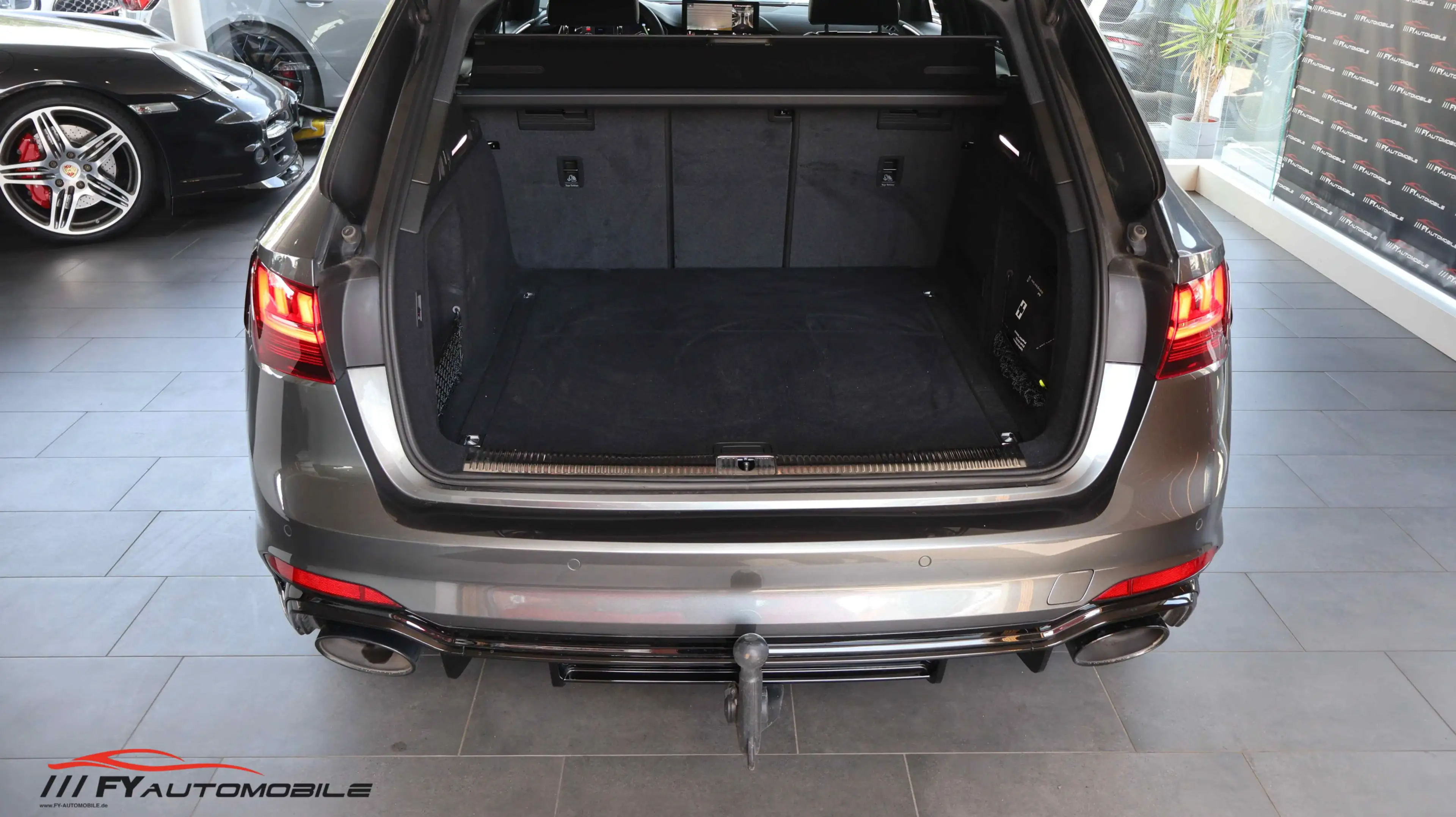 Audi RS4 2.9 TFSI quattro* MATRIX* AHK* 8 X BEREIFT* — photo 10