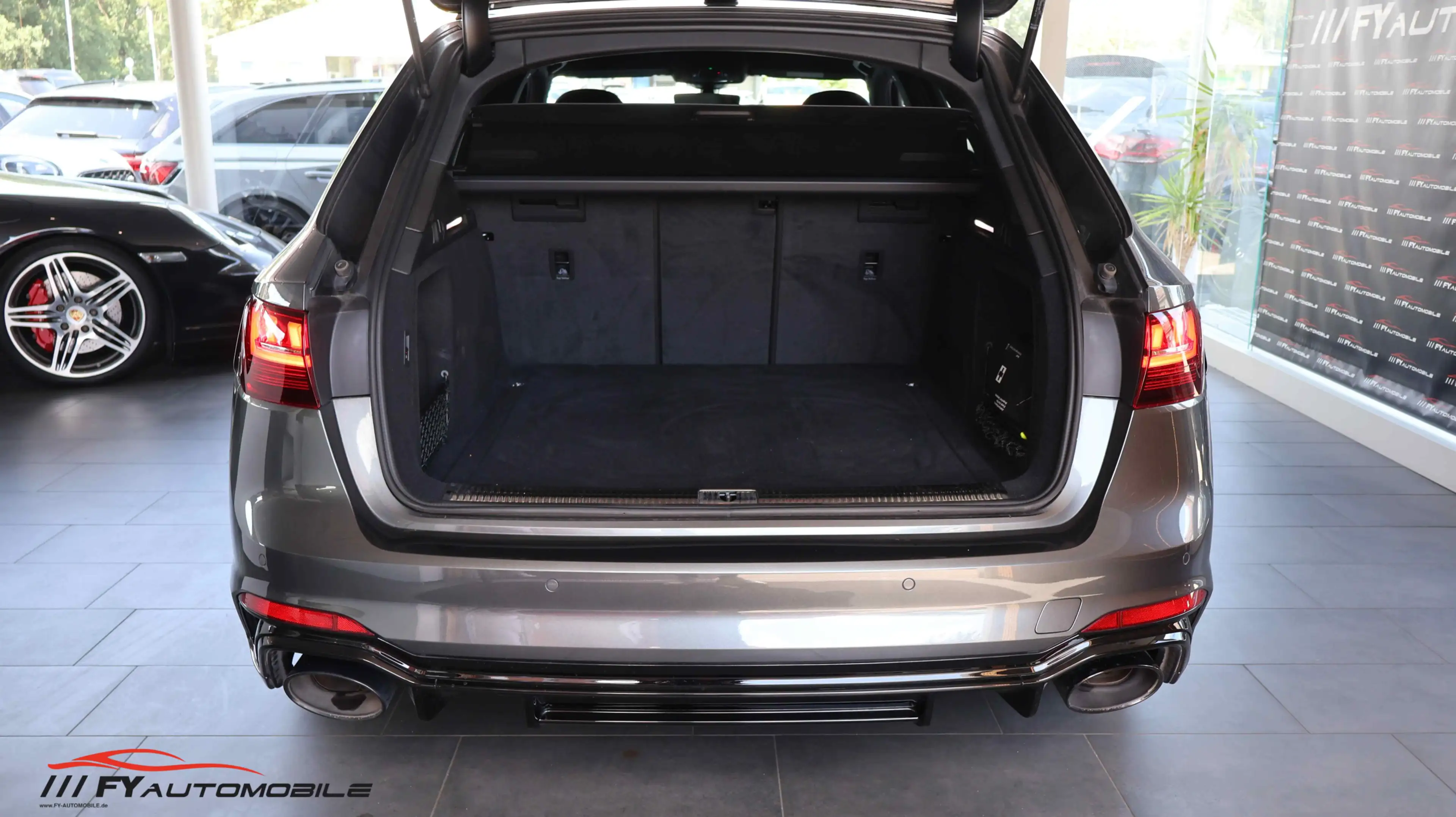Audi RS4 2.9 TFSI quattro* MATRIX* AHK* 8 X BEREIFT* — photo 8