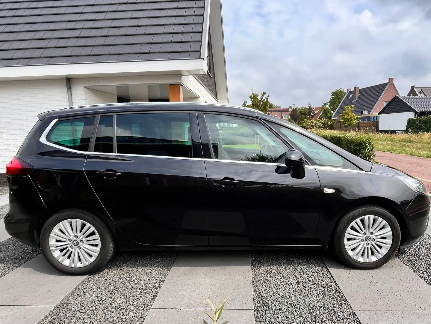 Opel Zafira Tourer Zafira Tourer 1.4 Business+ 7p. Zwart - 2